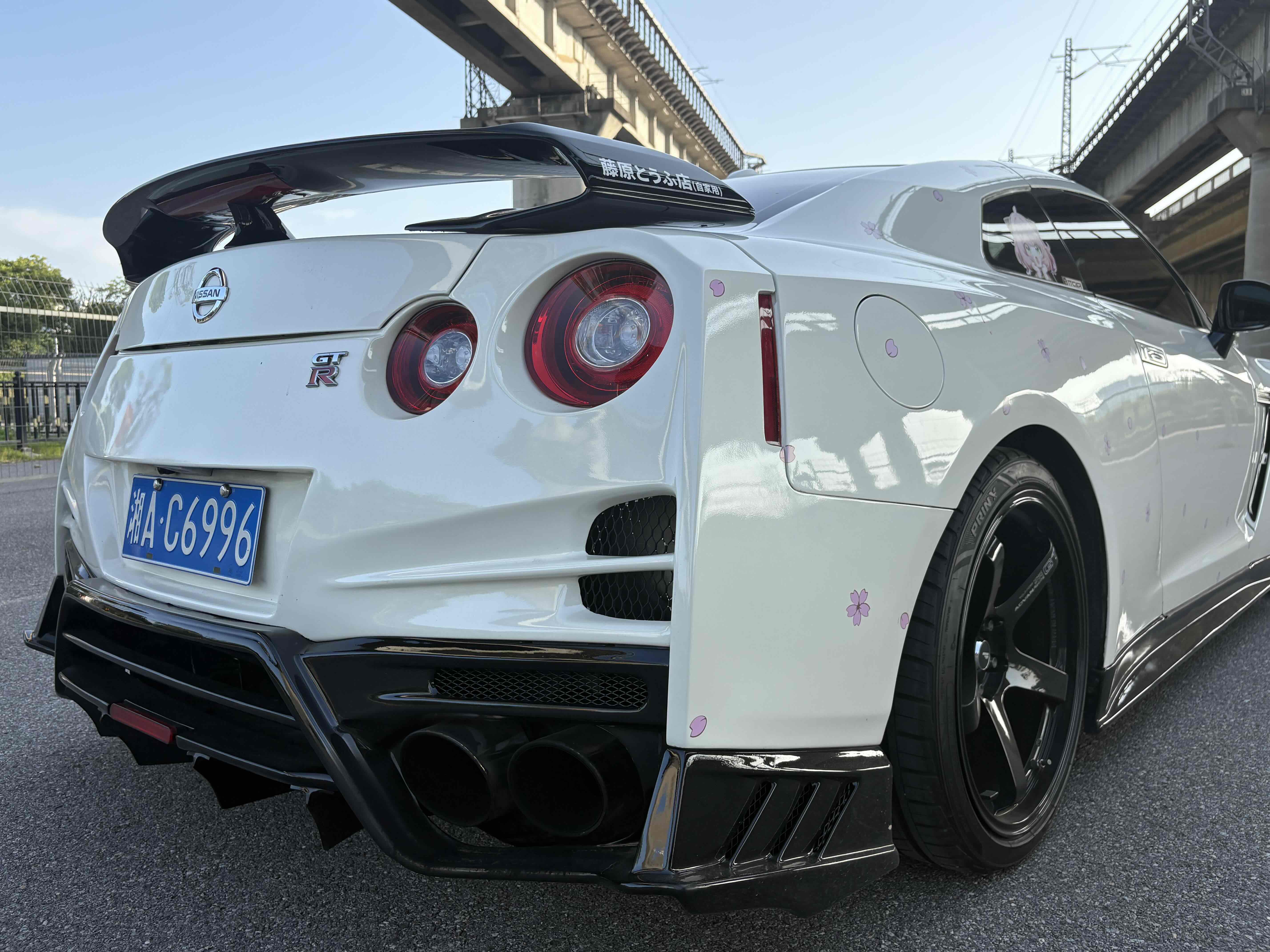 日产 日产GT-R 2010 汽车图片 #7