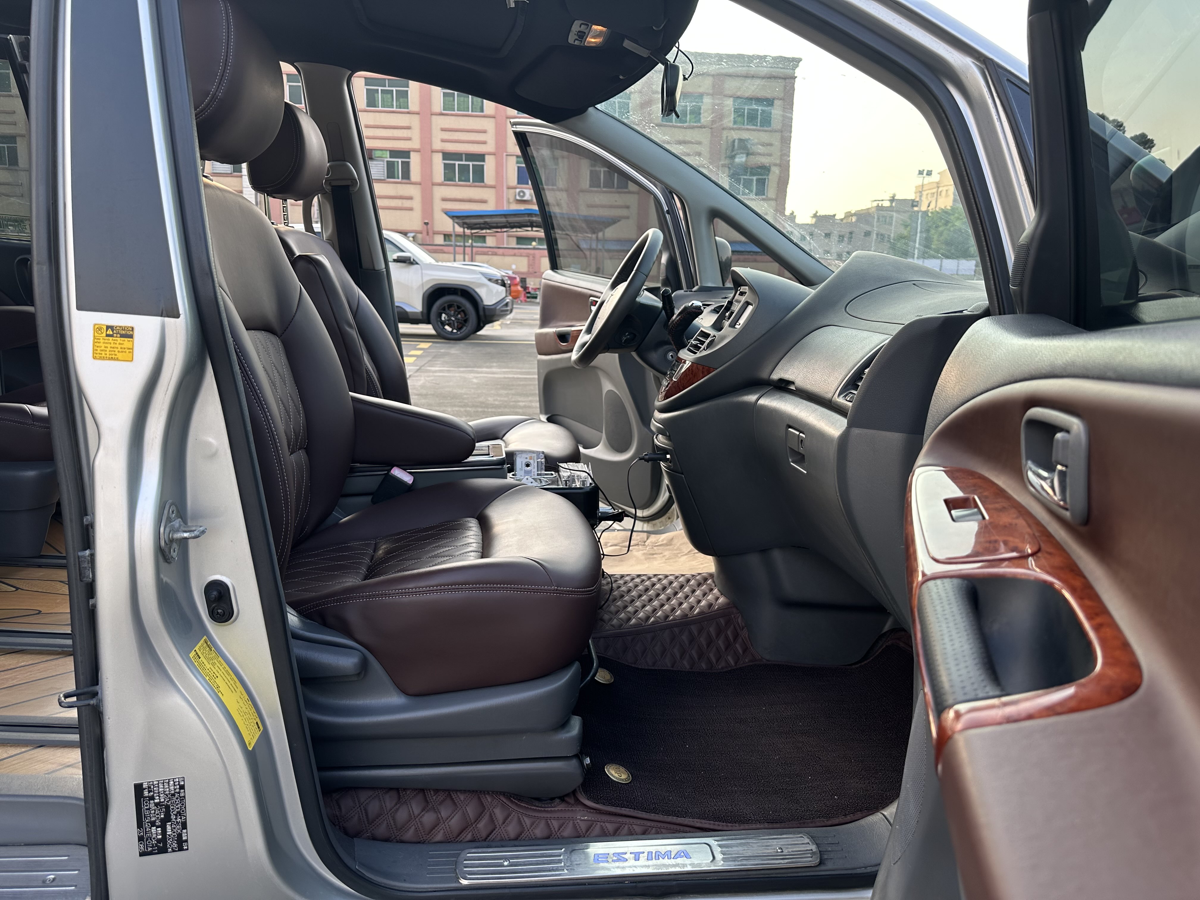 Toyota Previa 2005 car image #7