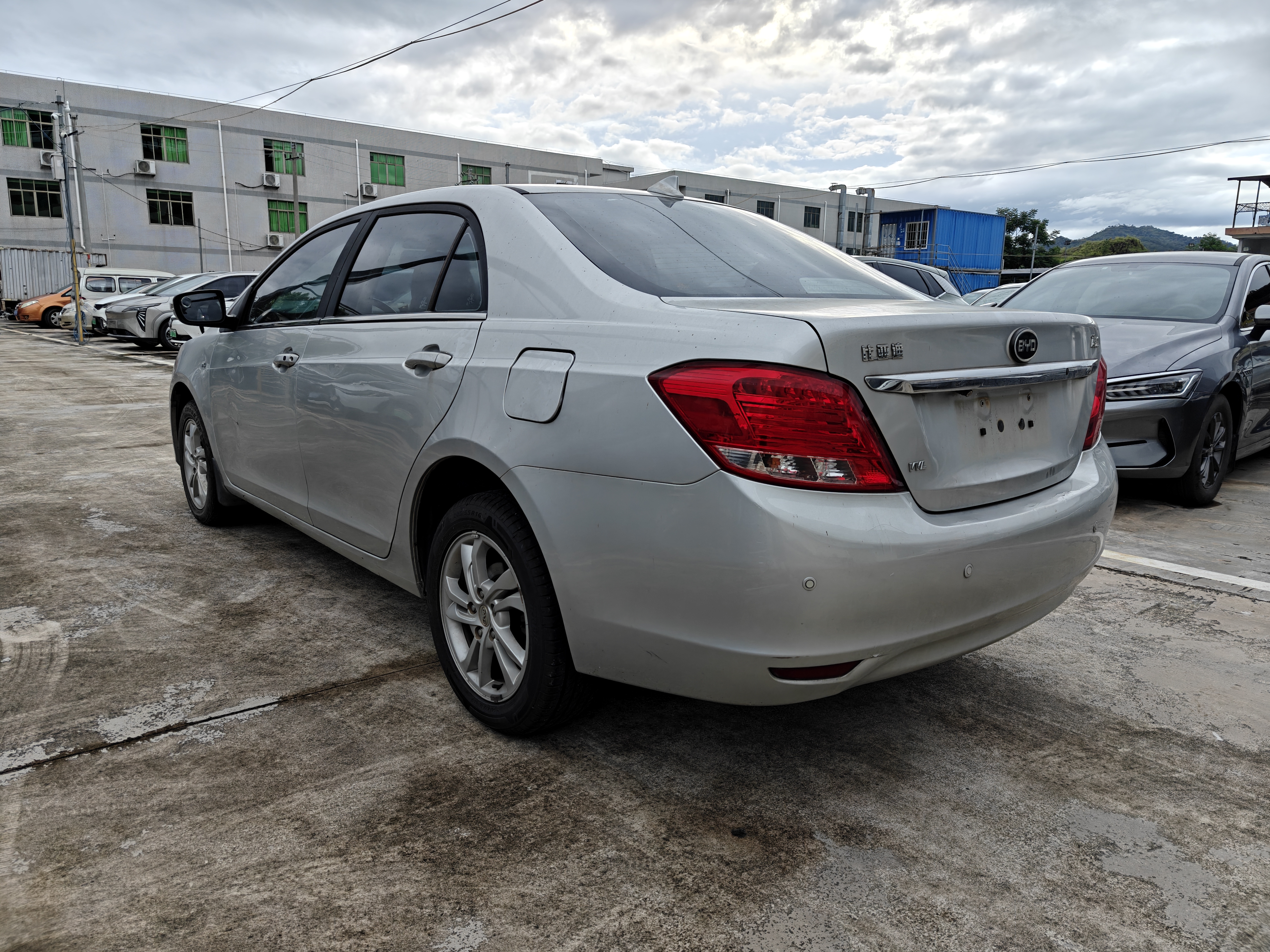 BYD SuRui 2014 car image #7