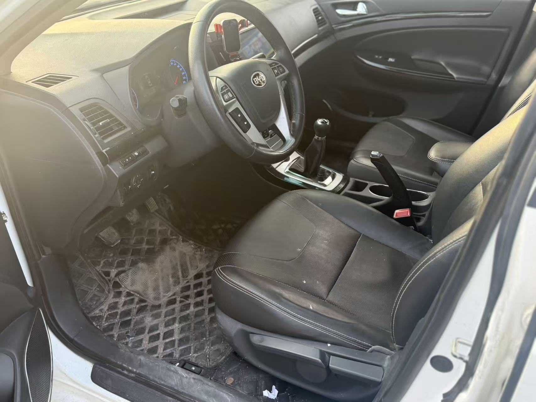 BYD SuRui 2014 #7 BYD SuRui 2014 car image #7