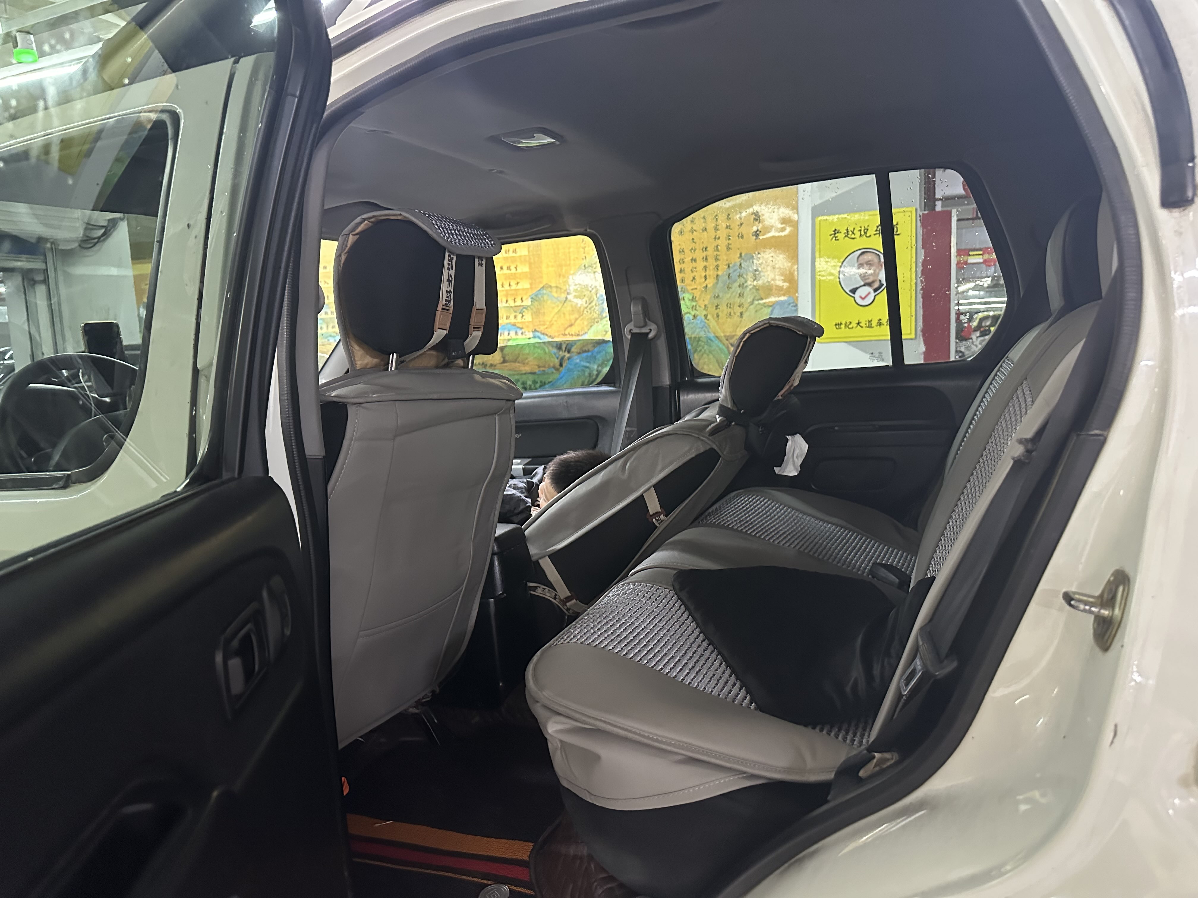 日产 日产帕拉丁 2012 汽车图片 #7