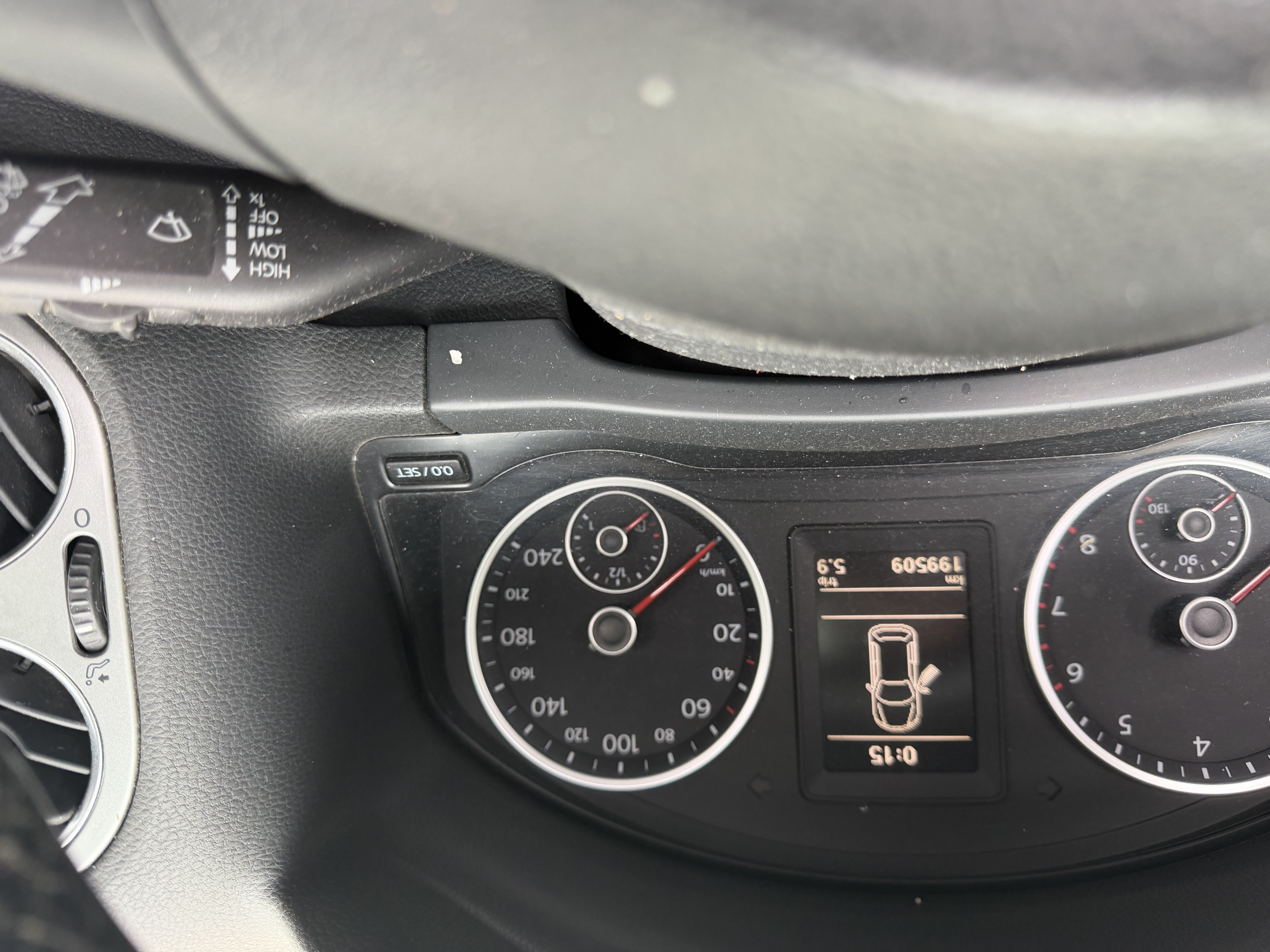 Volkswagen Tiguan 2013 car image #7