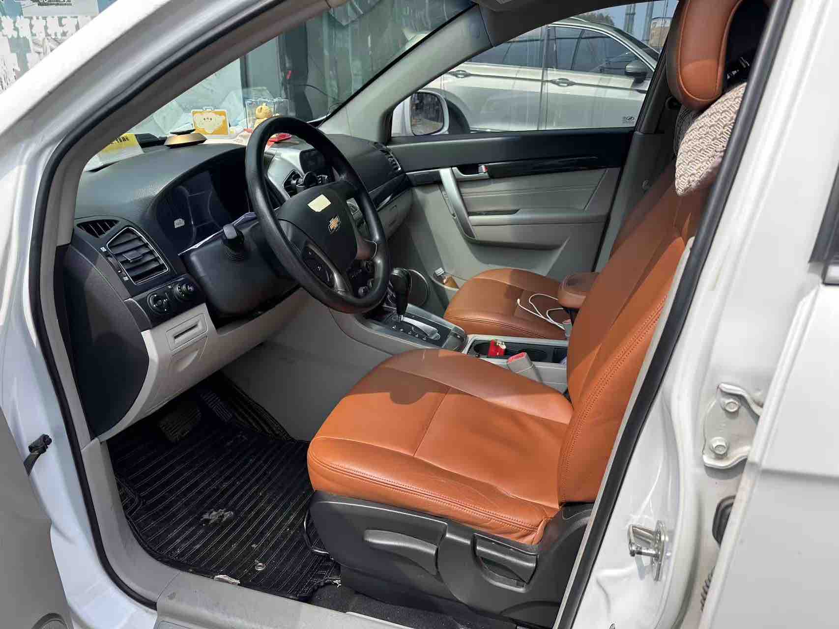 Chevrolet Captiva 2017 car image #7