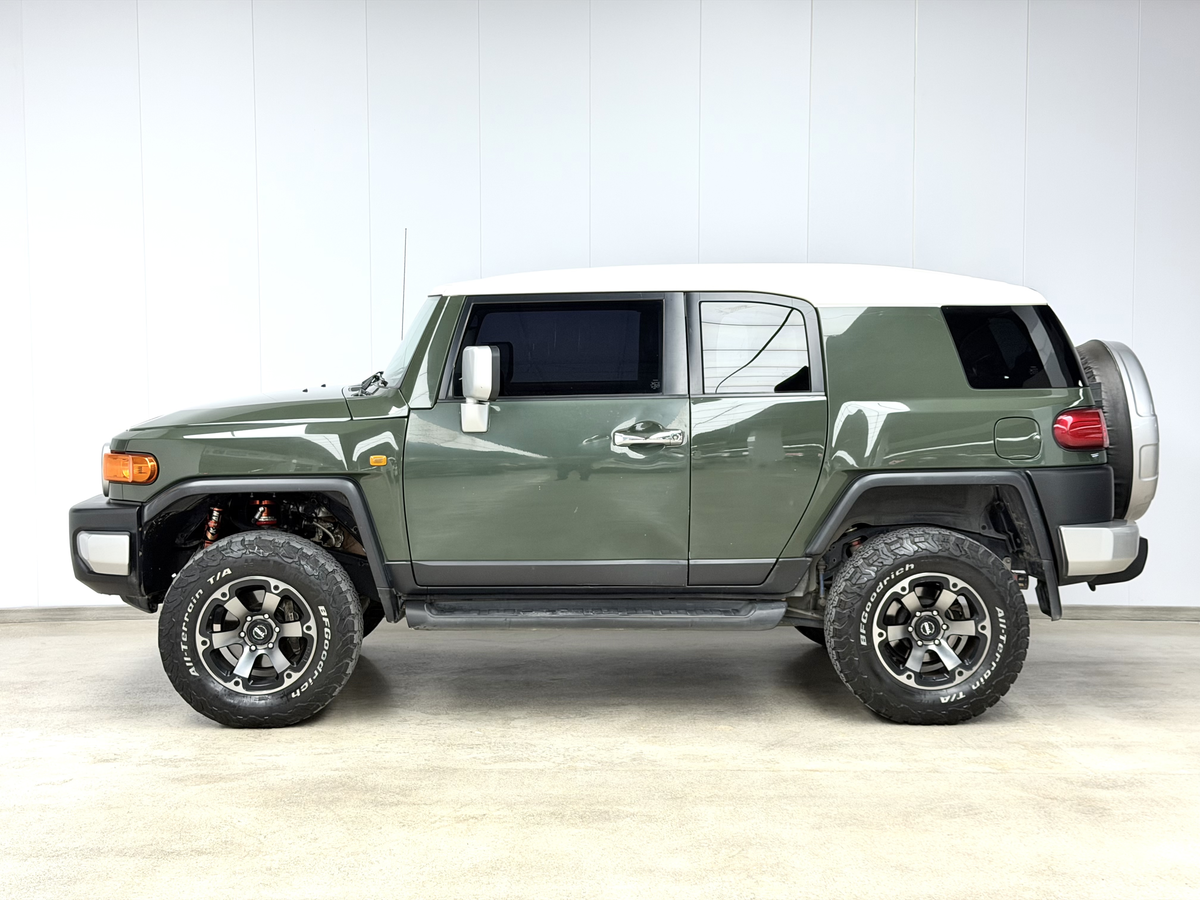 Toyota FJ Cruiser 2011 car image #7