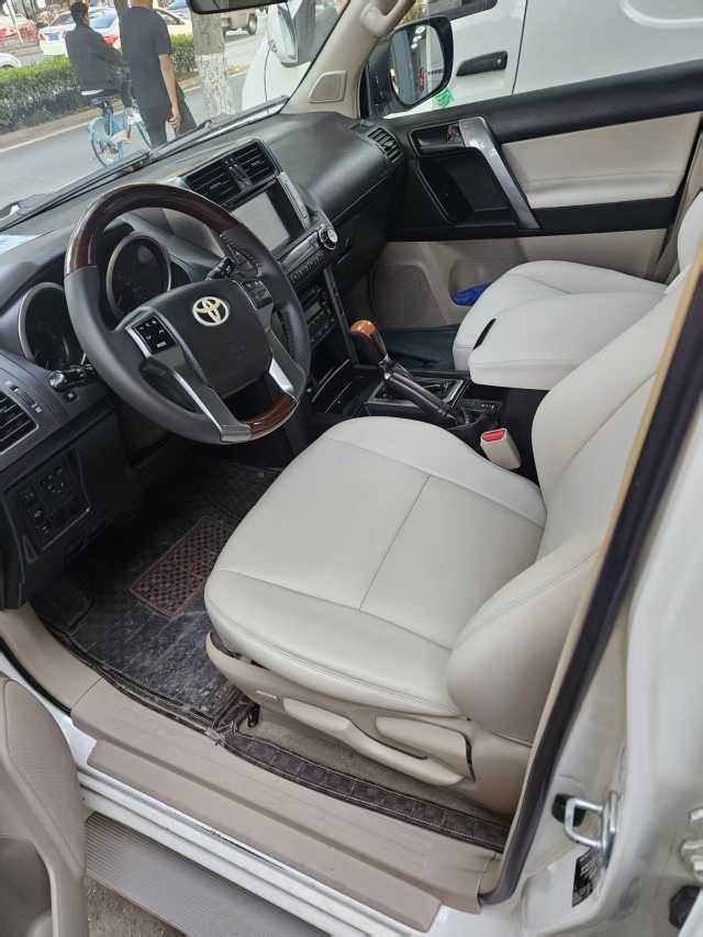 Toyota Land Cruiser Prado 2012 #7 Toyota Land Cruiser Prado 2012 car image #7