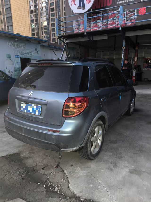 Suzuki SX4 Sedan 2011 imagem de carro #7