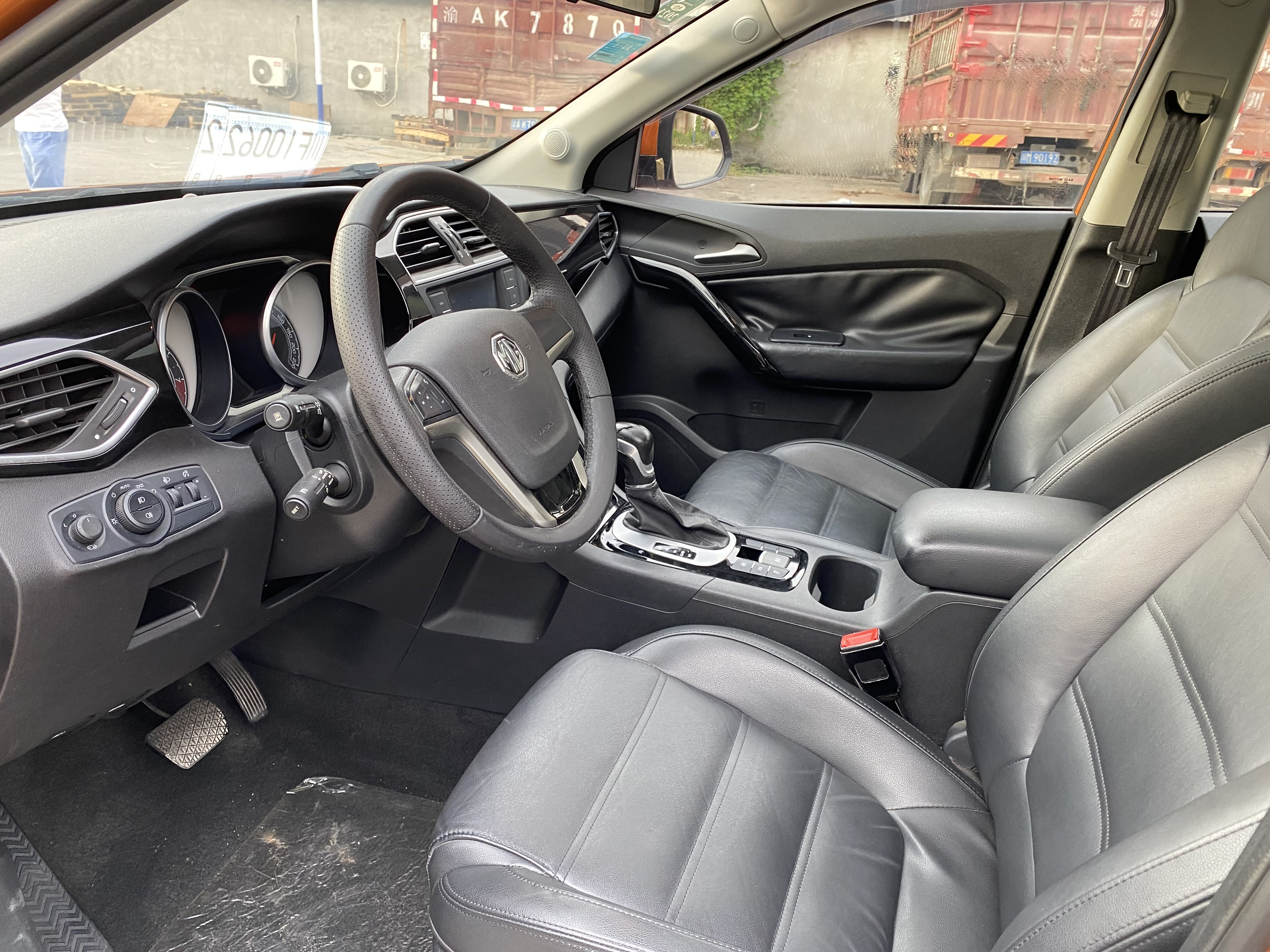 MG GS 2015 car image #7