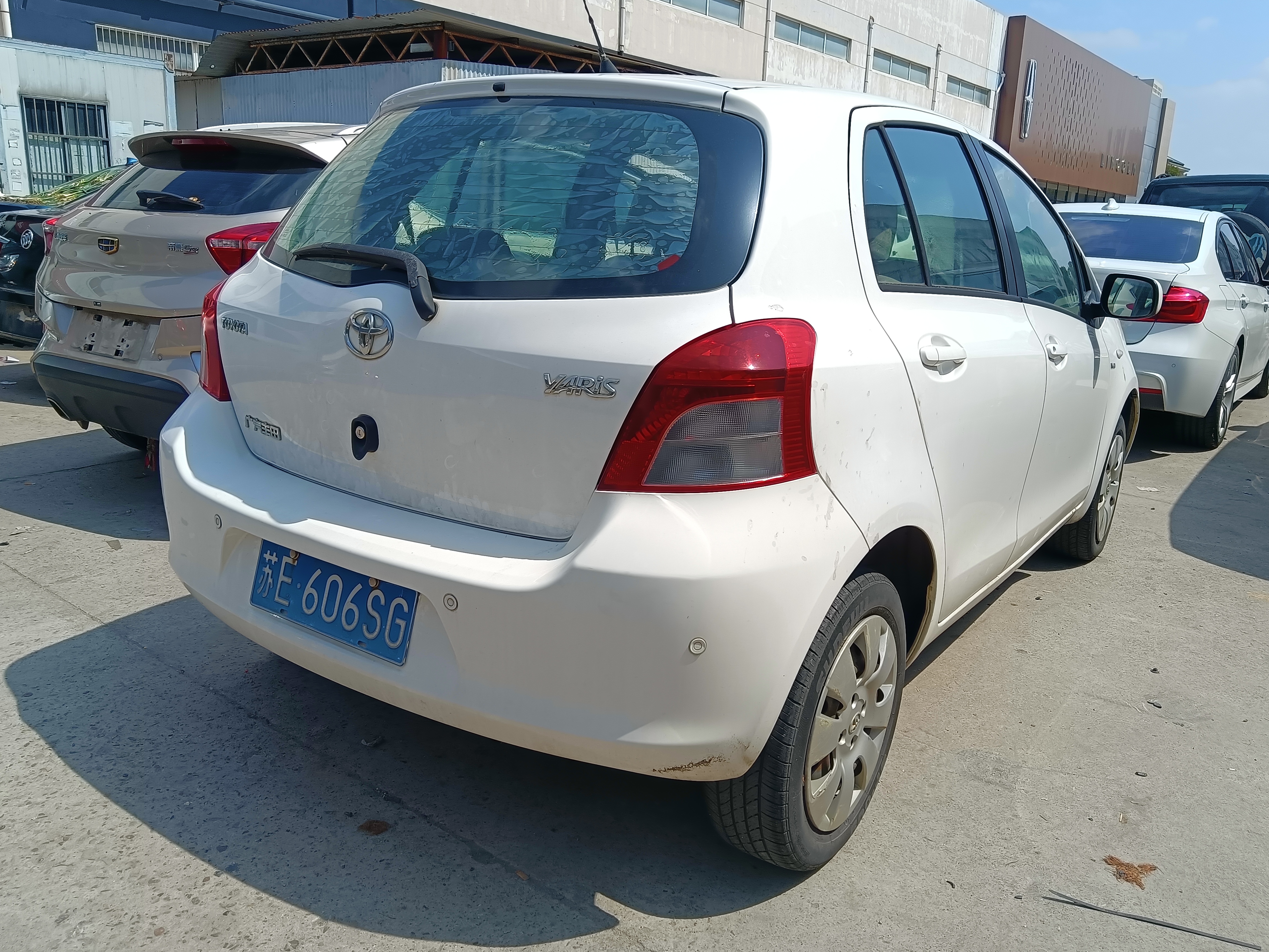 Toyota Yaris 2013 car image #7