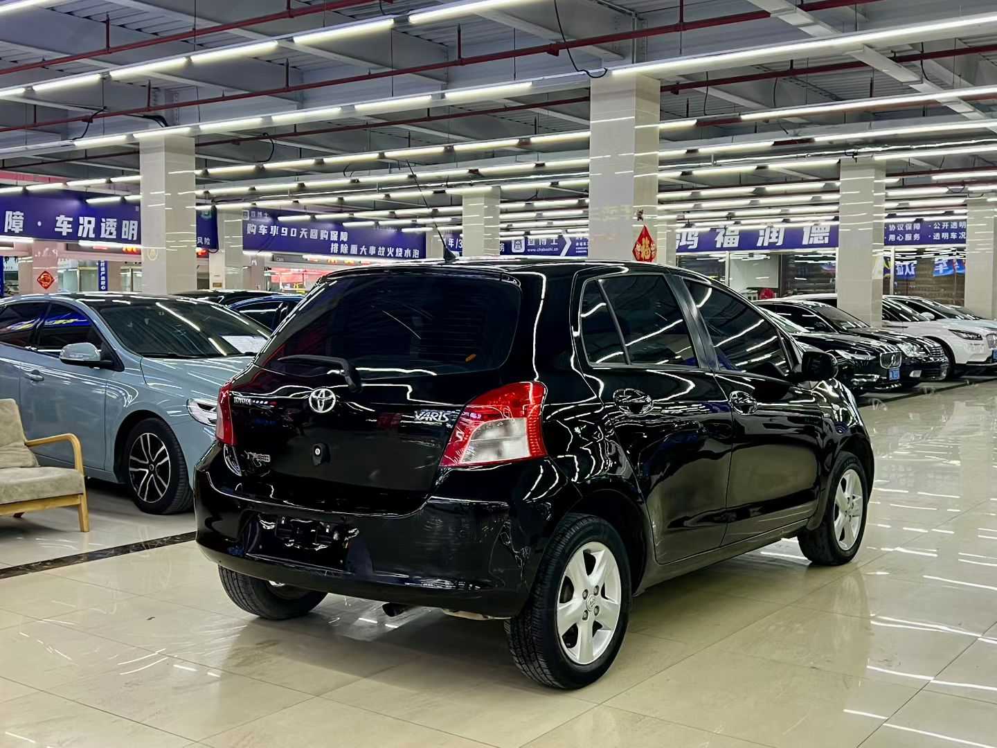 Yaris 2011 #7 Yaris 2011 car image #7