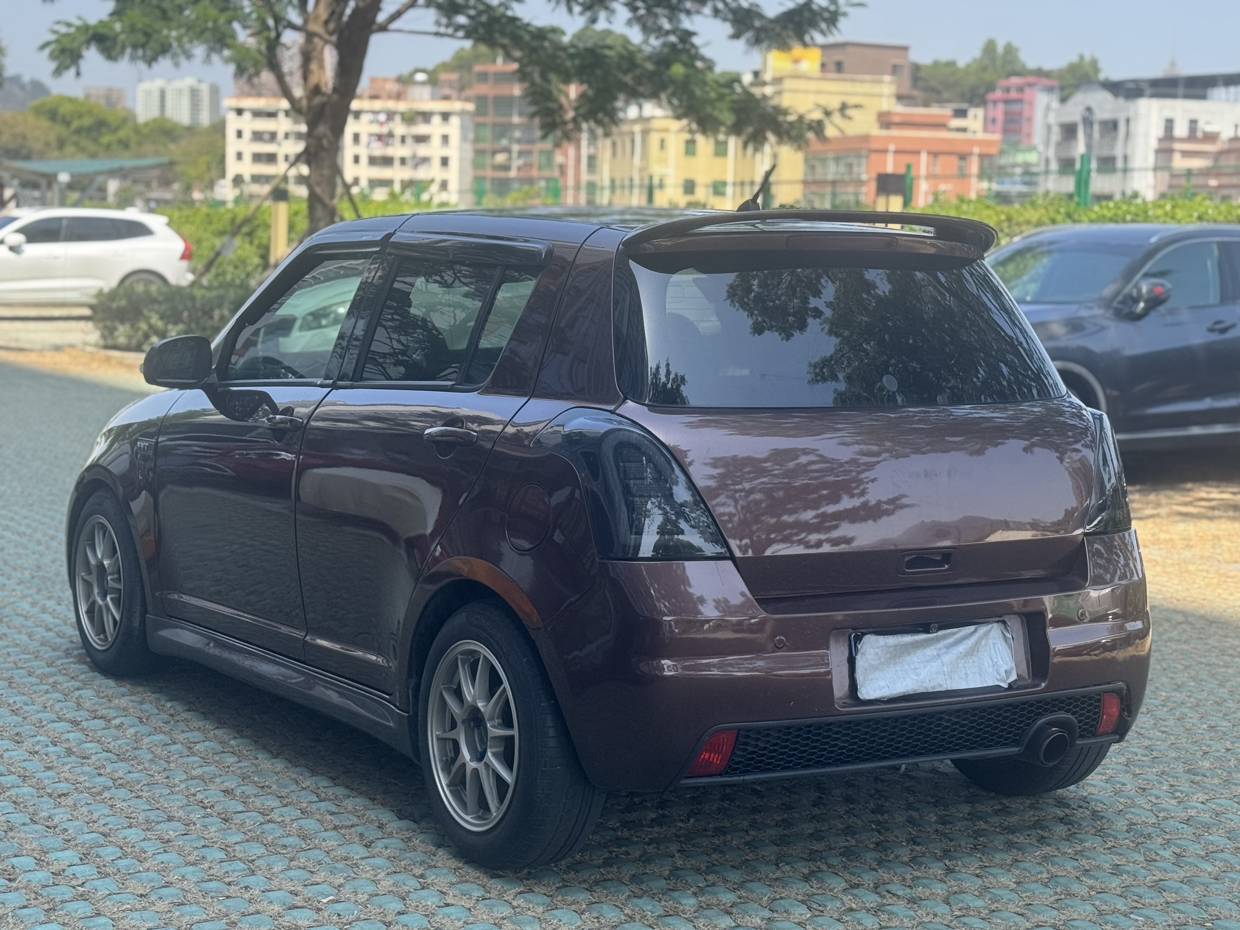 Suzuki Swift 2011 car image #7