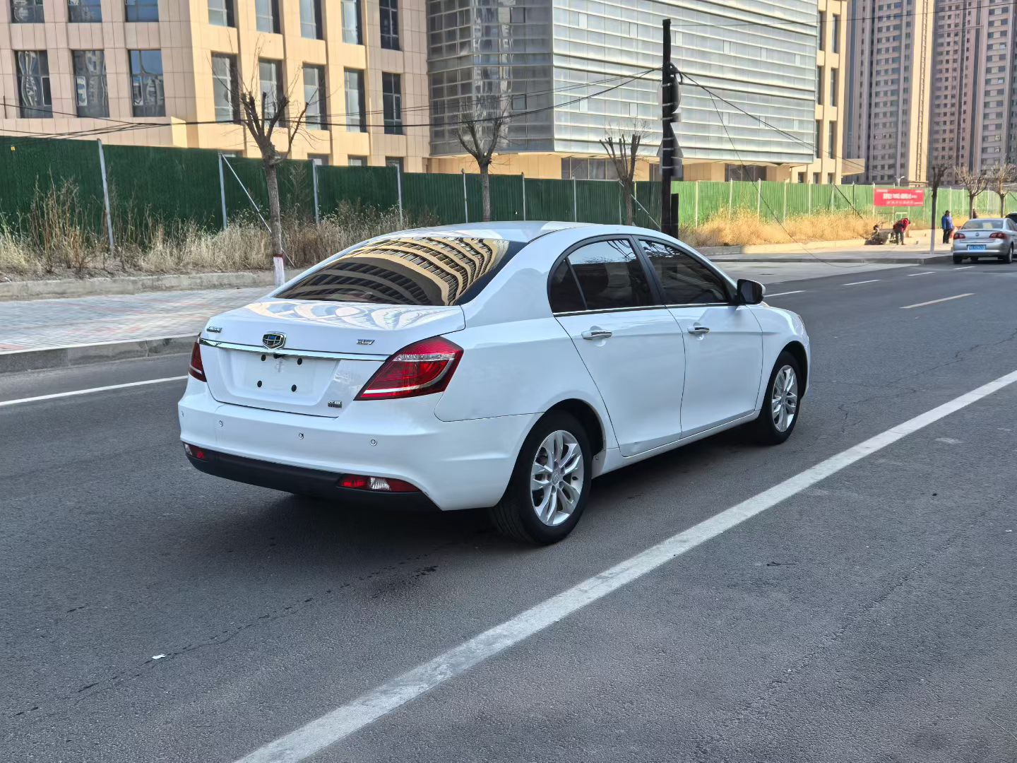 Emgrand 2015 car image #7