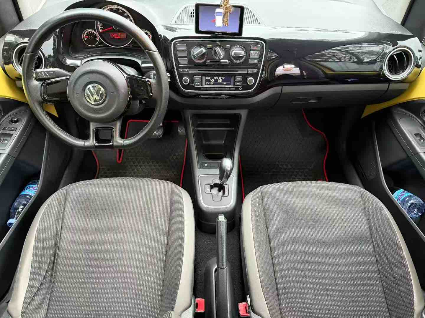 Volkswagen up! 2015 car image #7