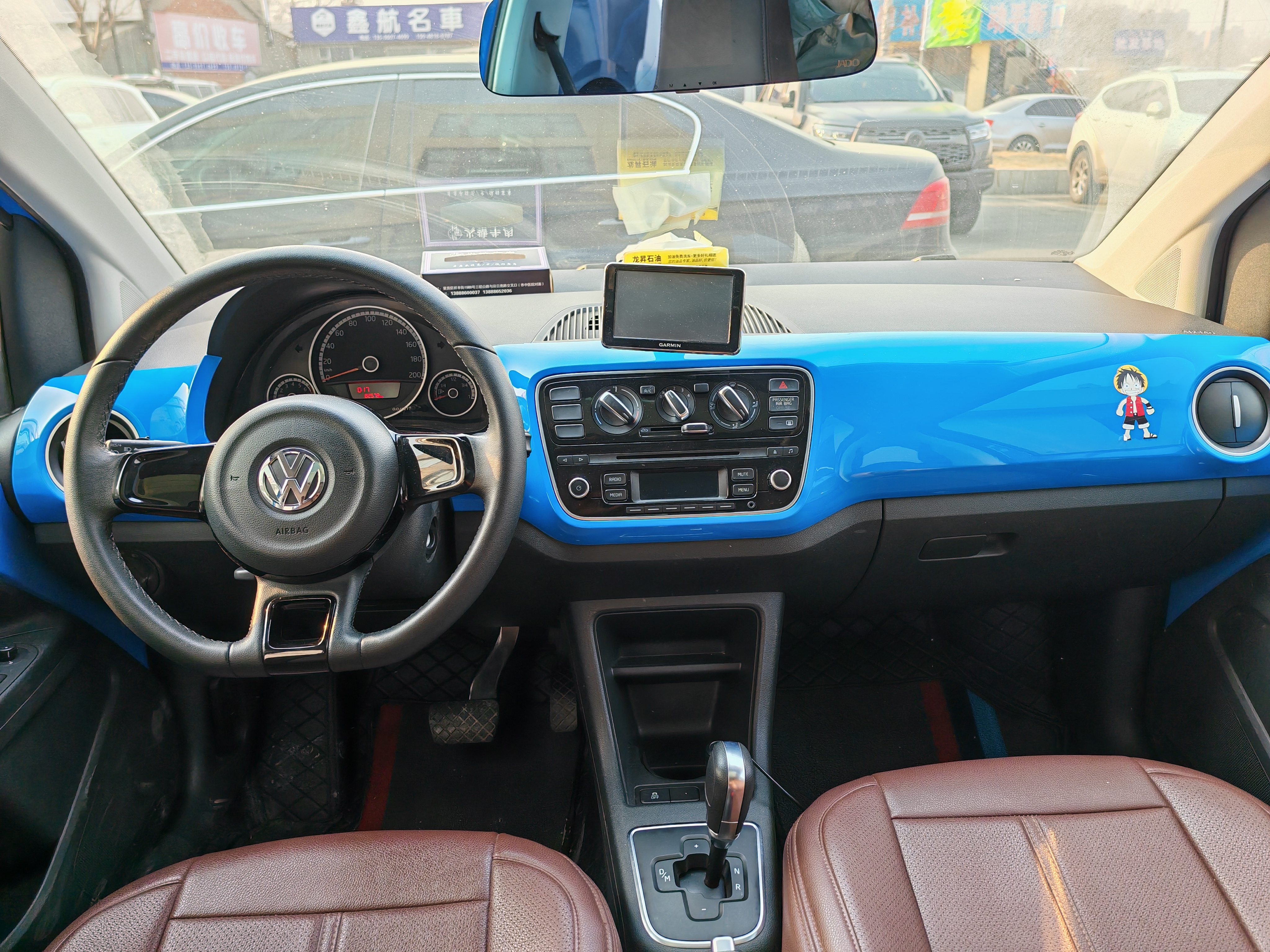 Volkswagen up! 2015 car image #7