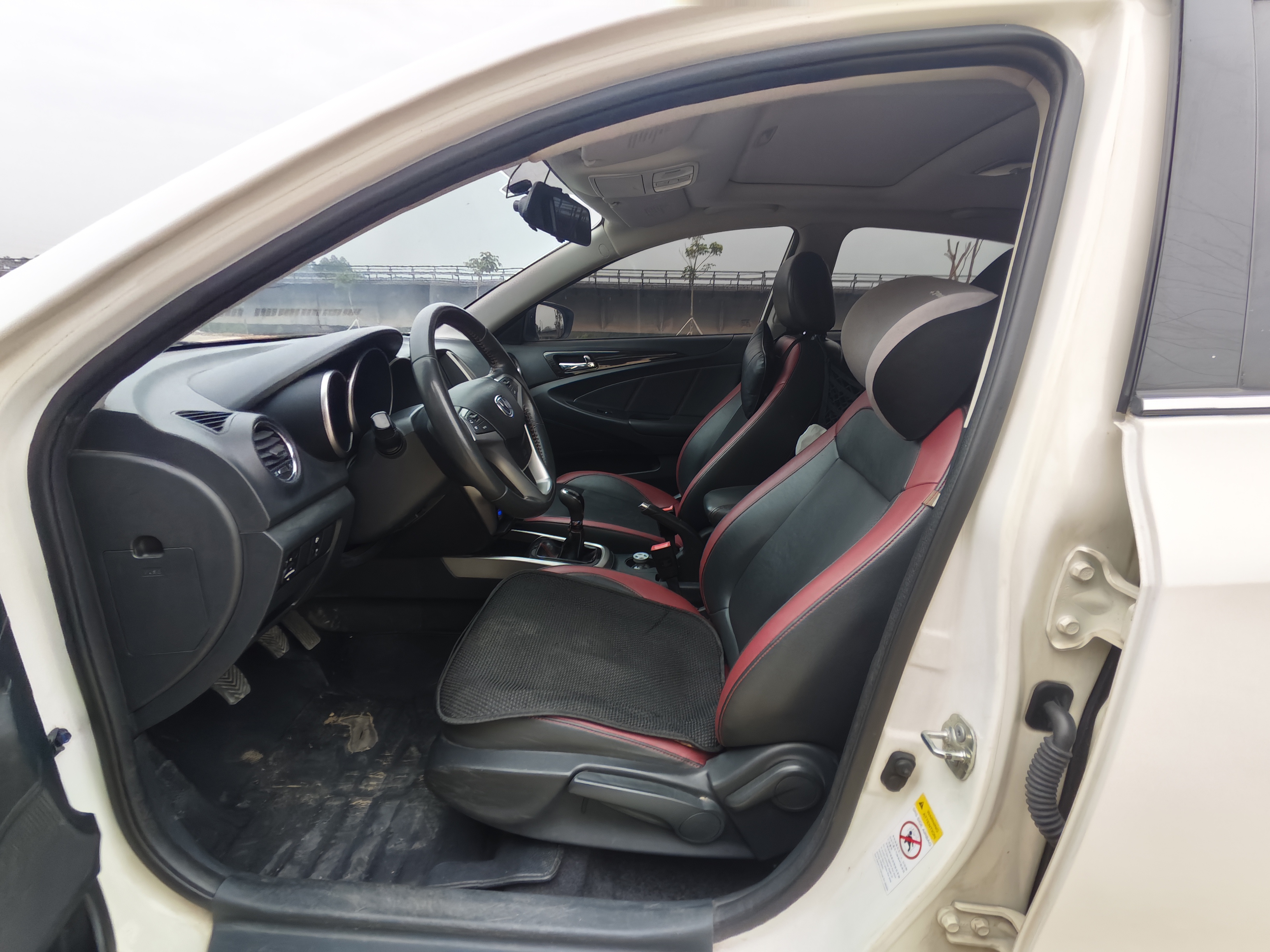 Changan Eado XT 2016 صورة سيارة #7