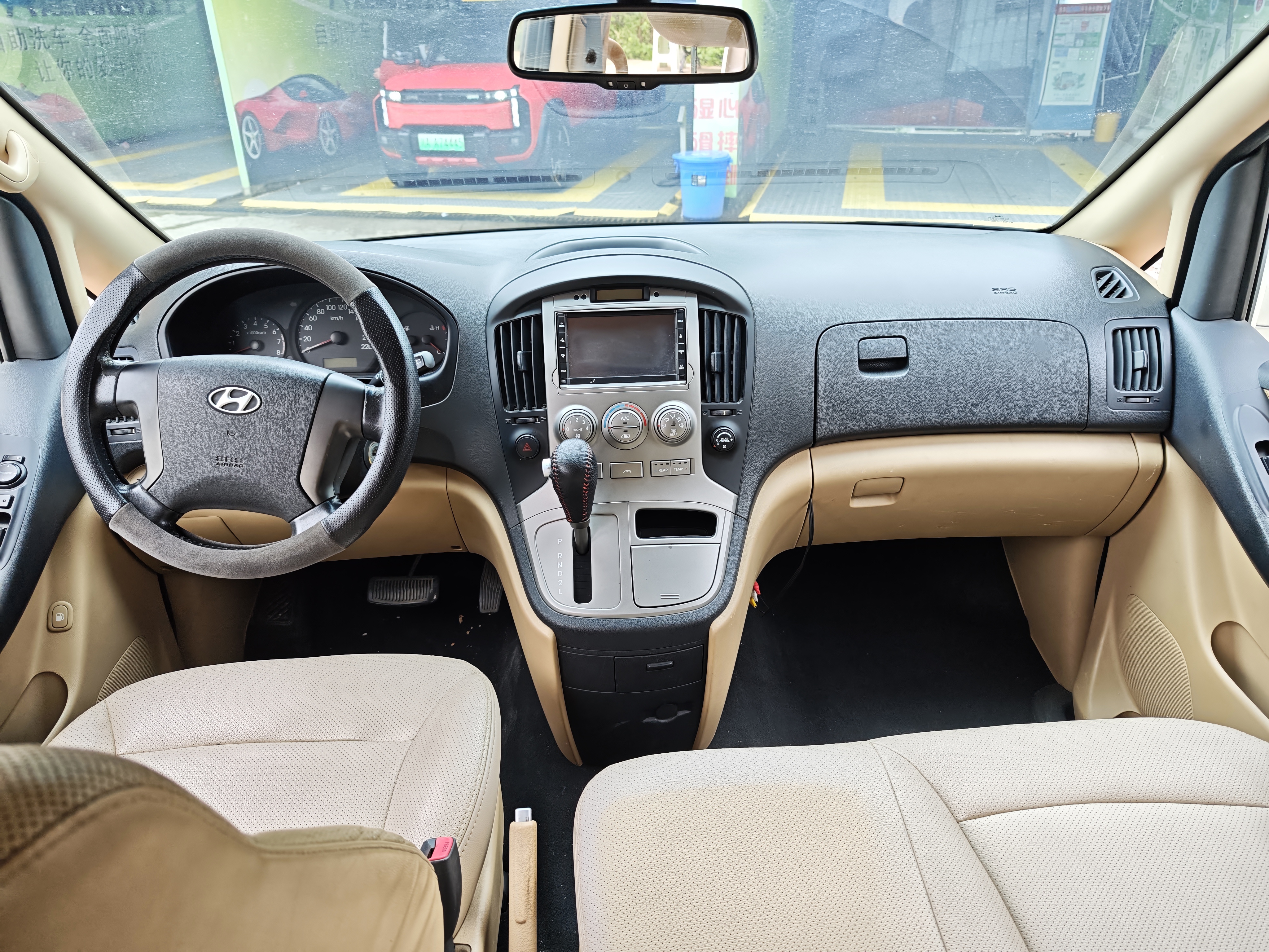 Hyundai H-1 2011 #7 Hyundai H-1 2011 car image #7