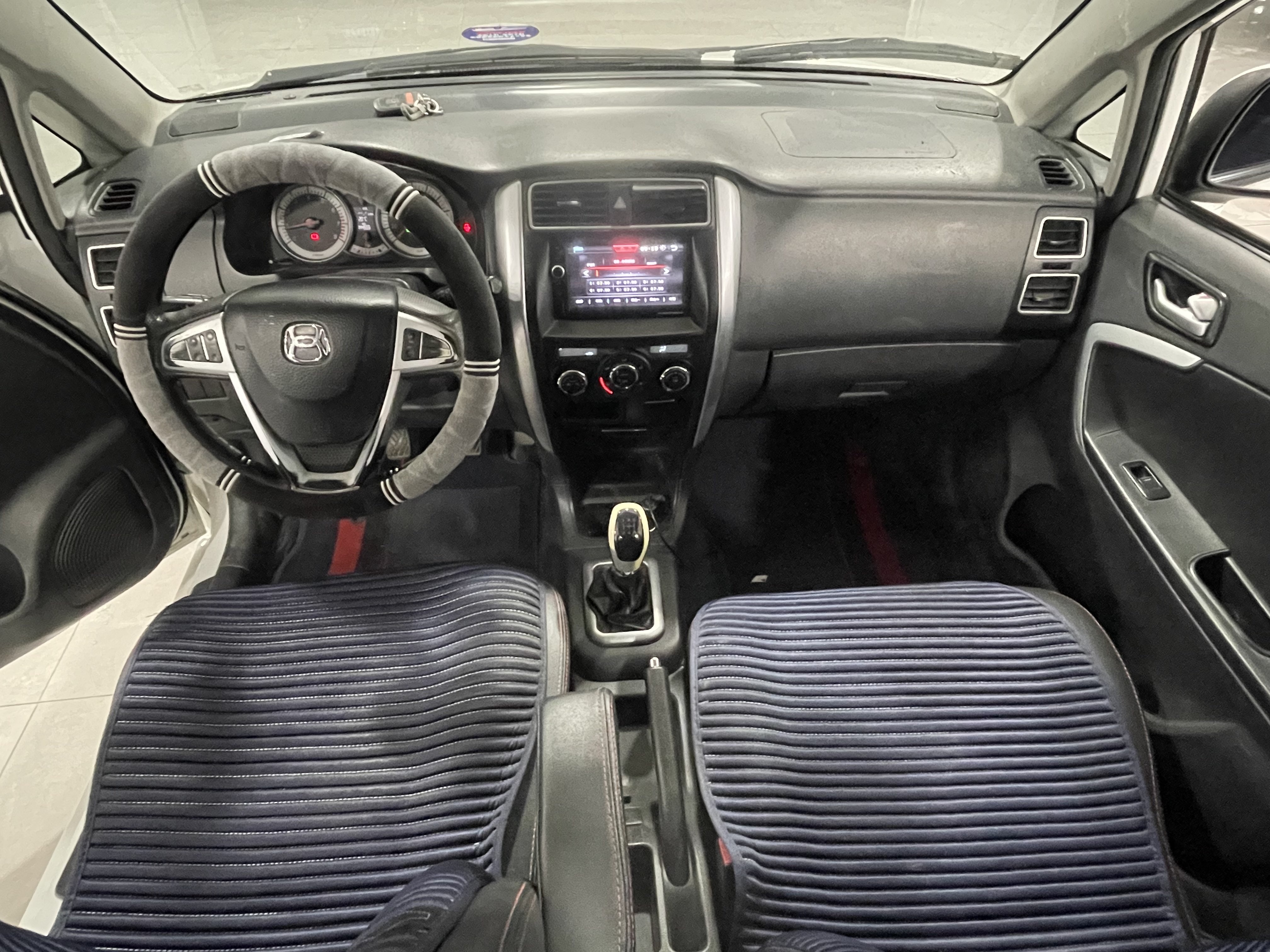 Suzuki Liana A6 2015 image de voiture #7