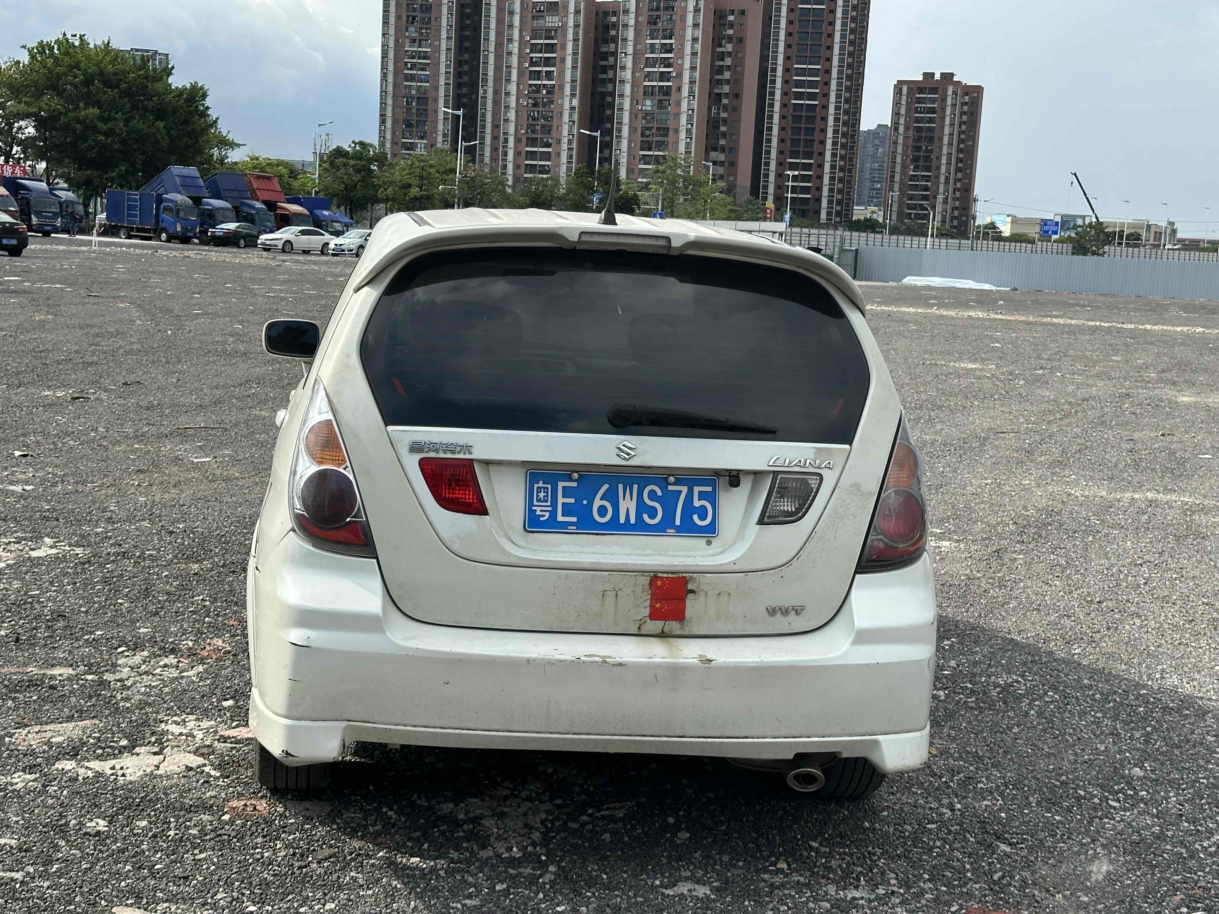 Suzuki Liana 2014 изображение автомобиля #7