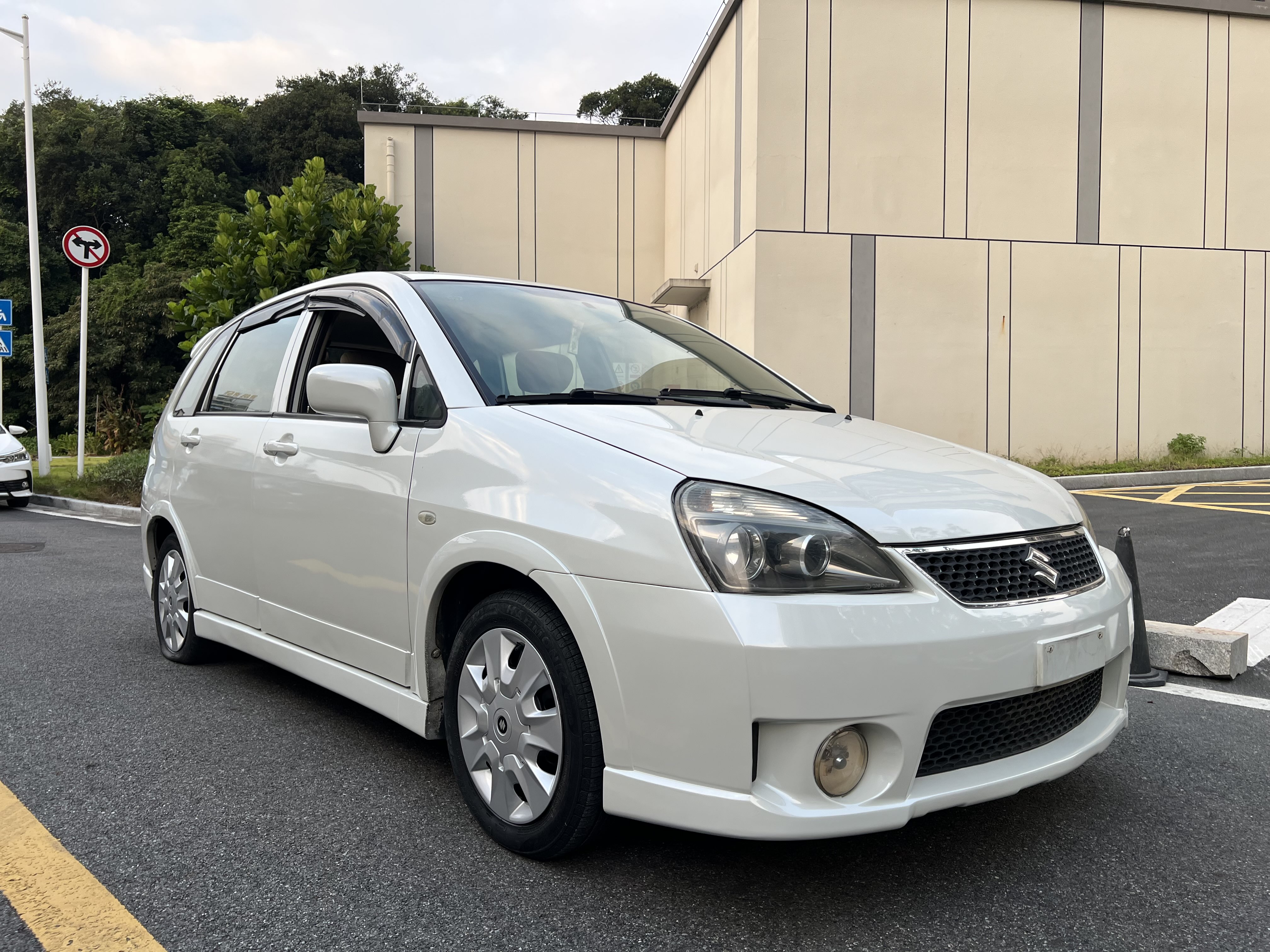 Suzuki Liana A6 2015 immagine di auto #7