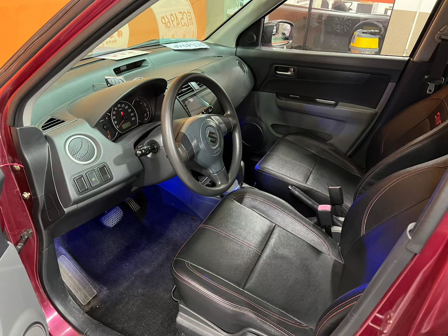 Suzuki Swift 2015 car image #7