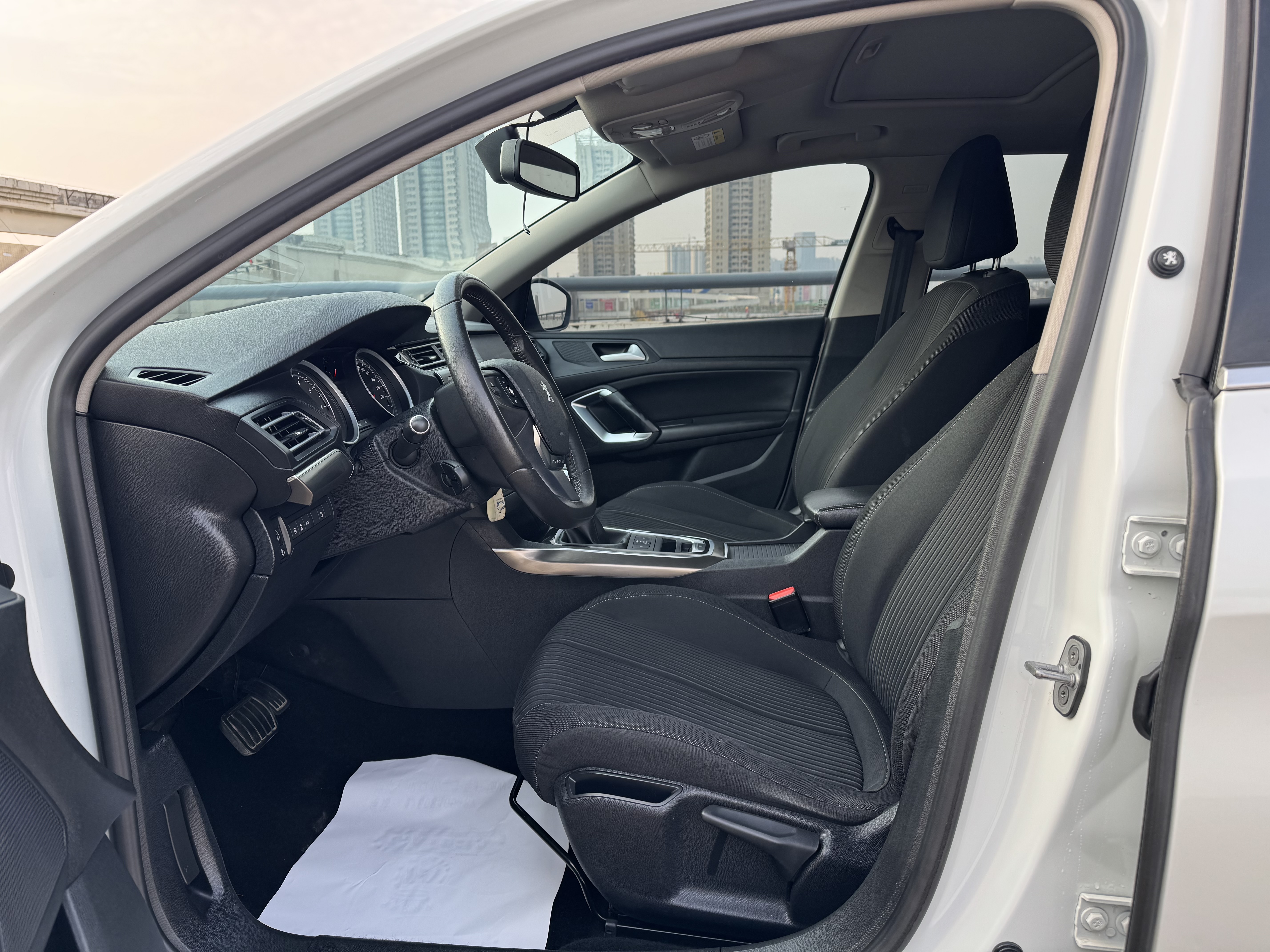 Peugeot 408 2016 #7 Peugeot 408 2016 car image #7