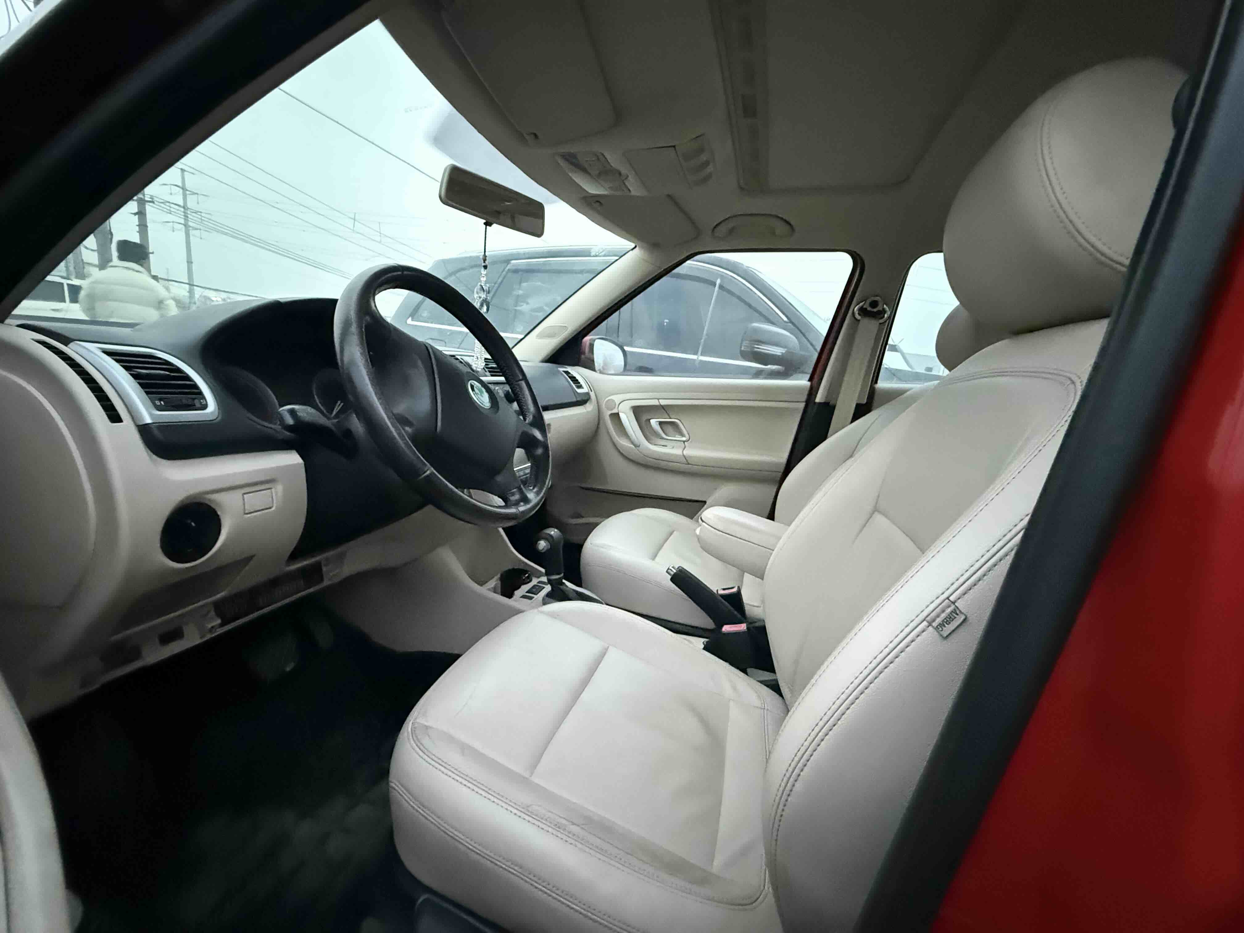 Skoda Fabia 2011 изображение автомобиля #7