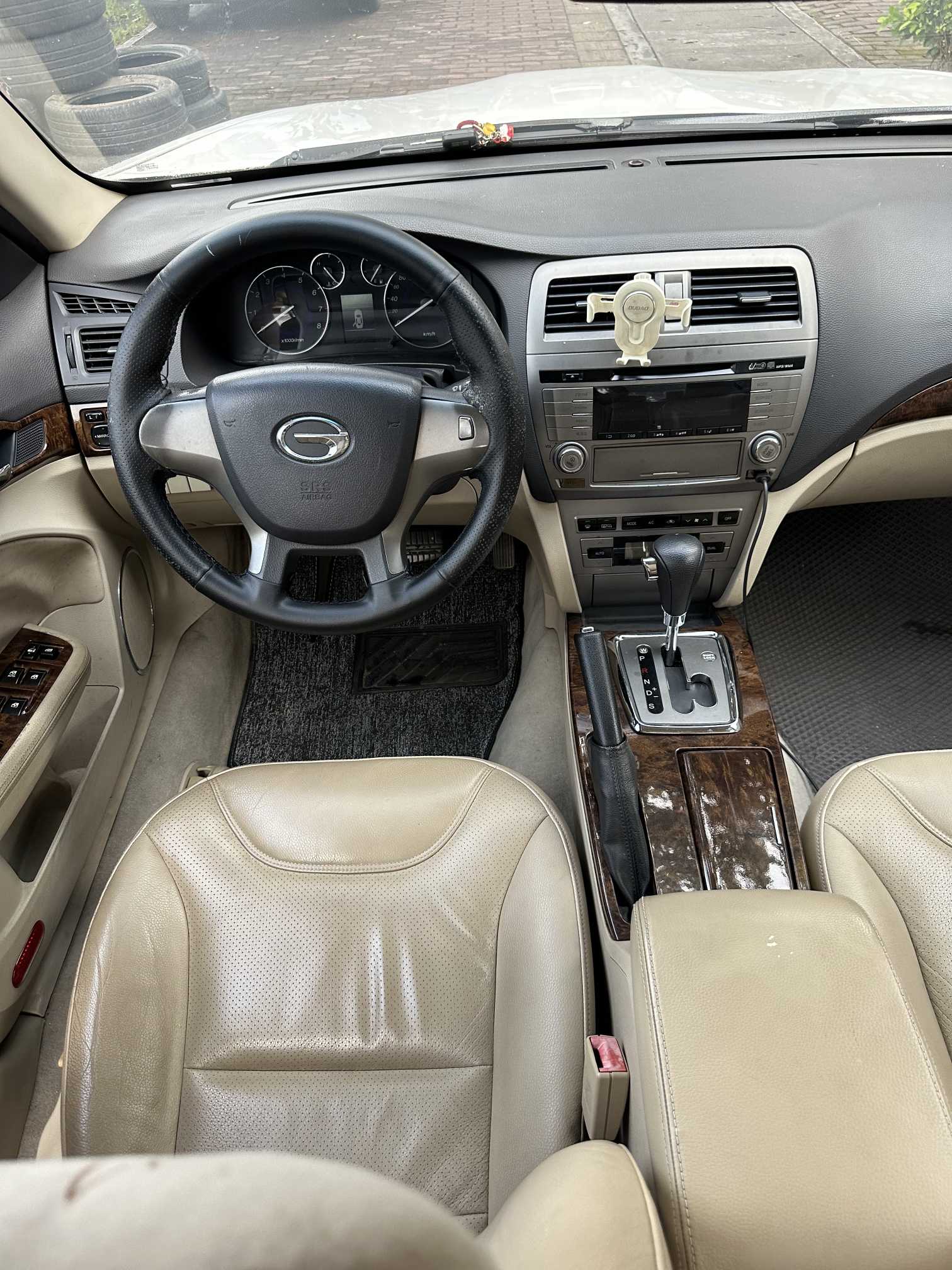 GAC Trumpchi GA5 2011 #7 GAC Trumpchi GA5 2011 car image #7