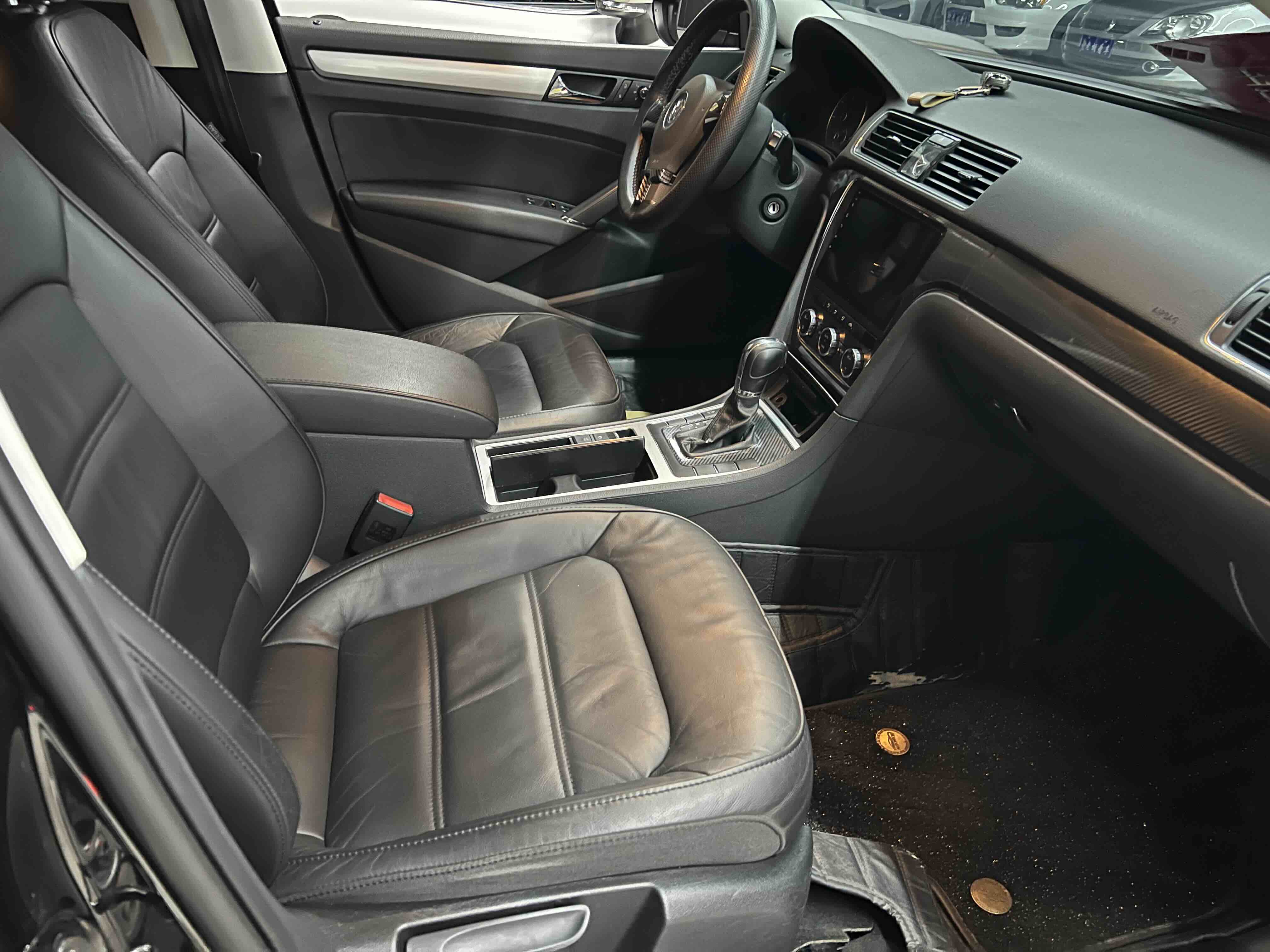 Volkswagen Passat 2012 #7 Volkswagen Passat 2012 car image #7