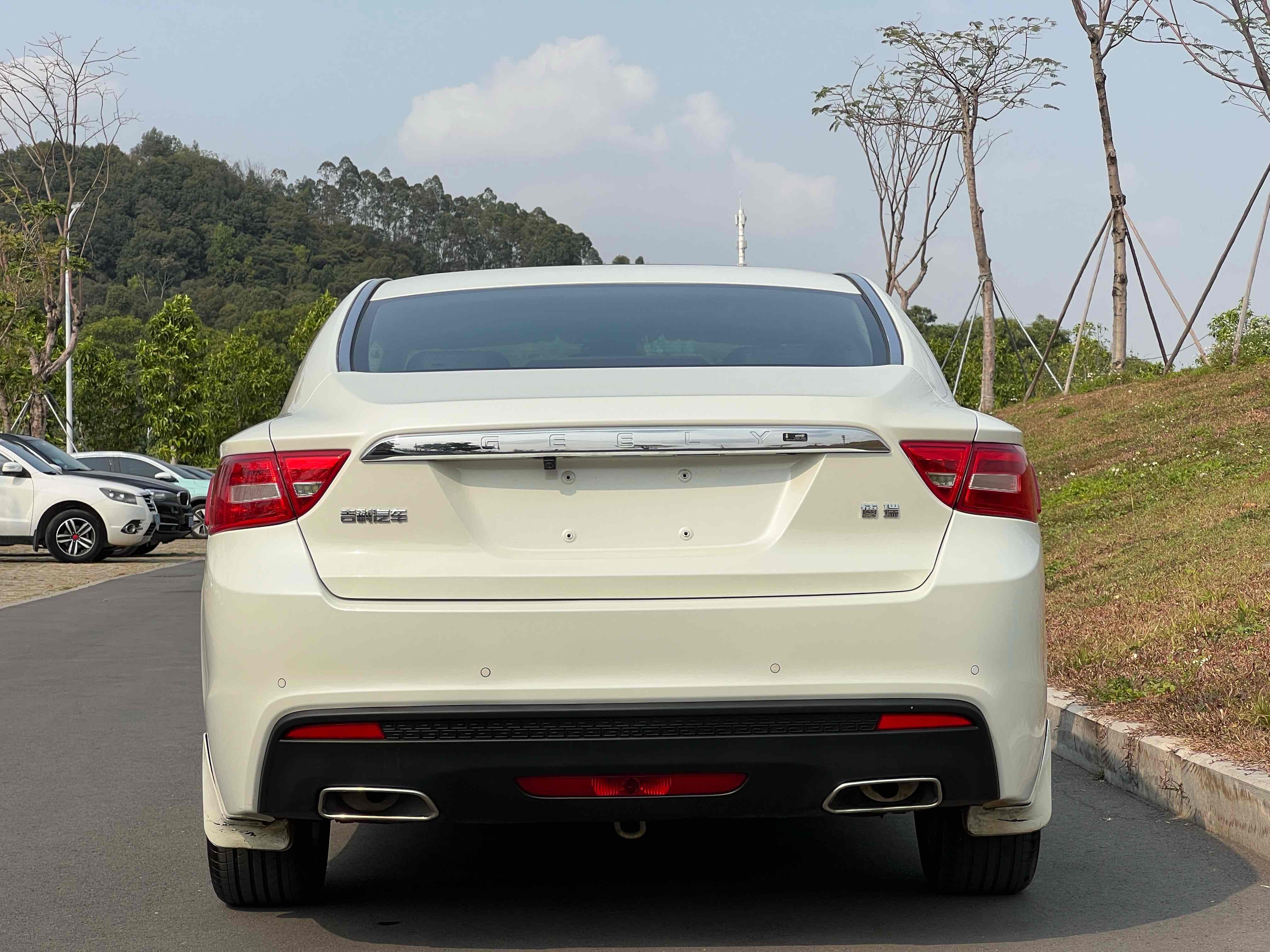 GEELY Ulion 2015 immagine di auto #7