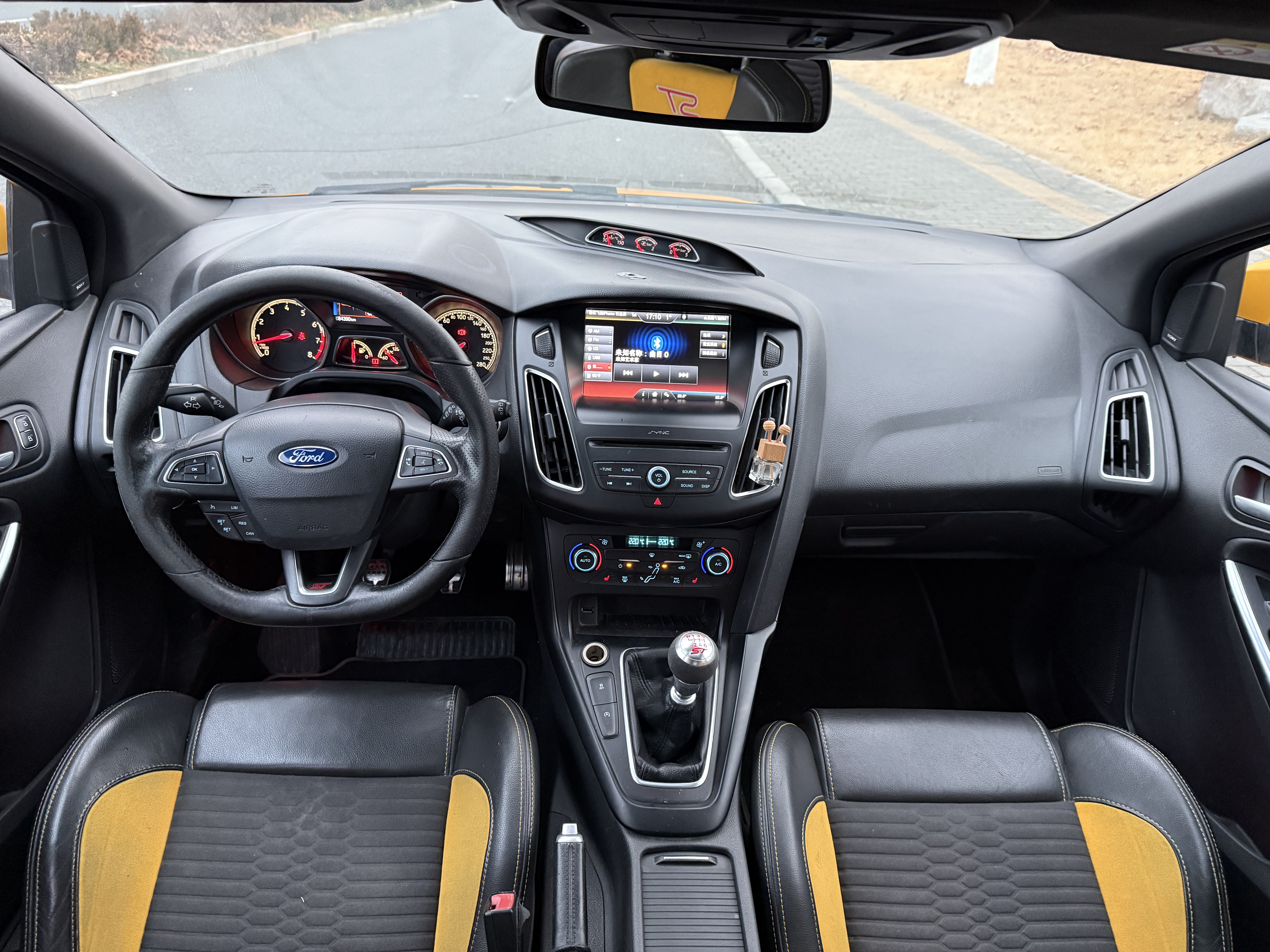 Ford Focus (Imported) 2016 car image #7