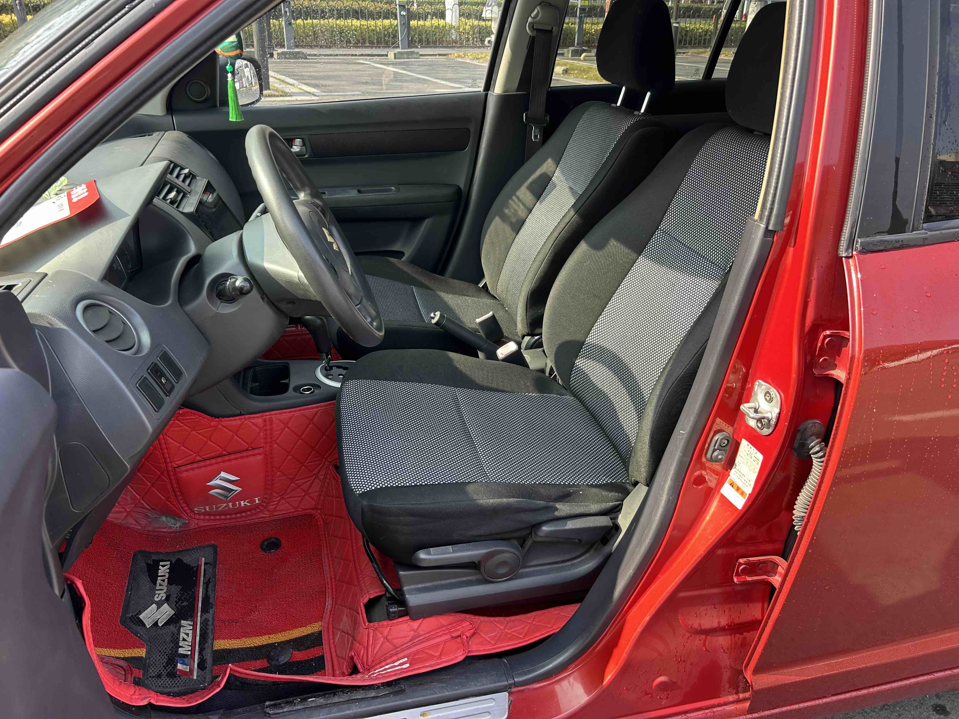 Suzuki Swift 2010 #7 Suzuki Swift 2010 car image #7