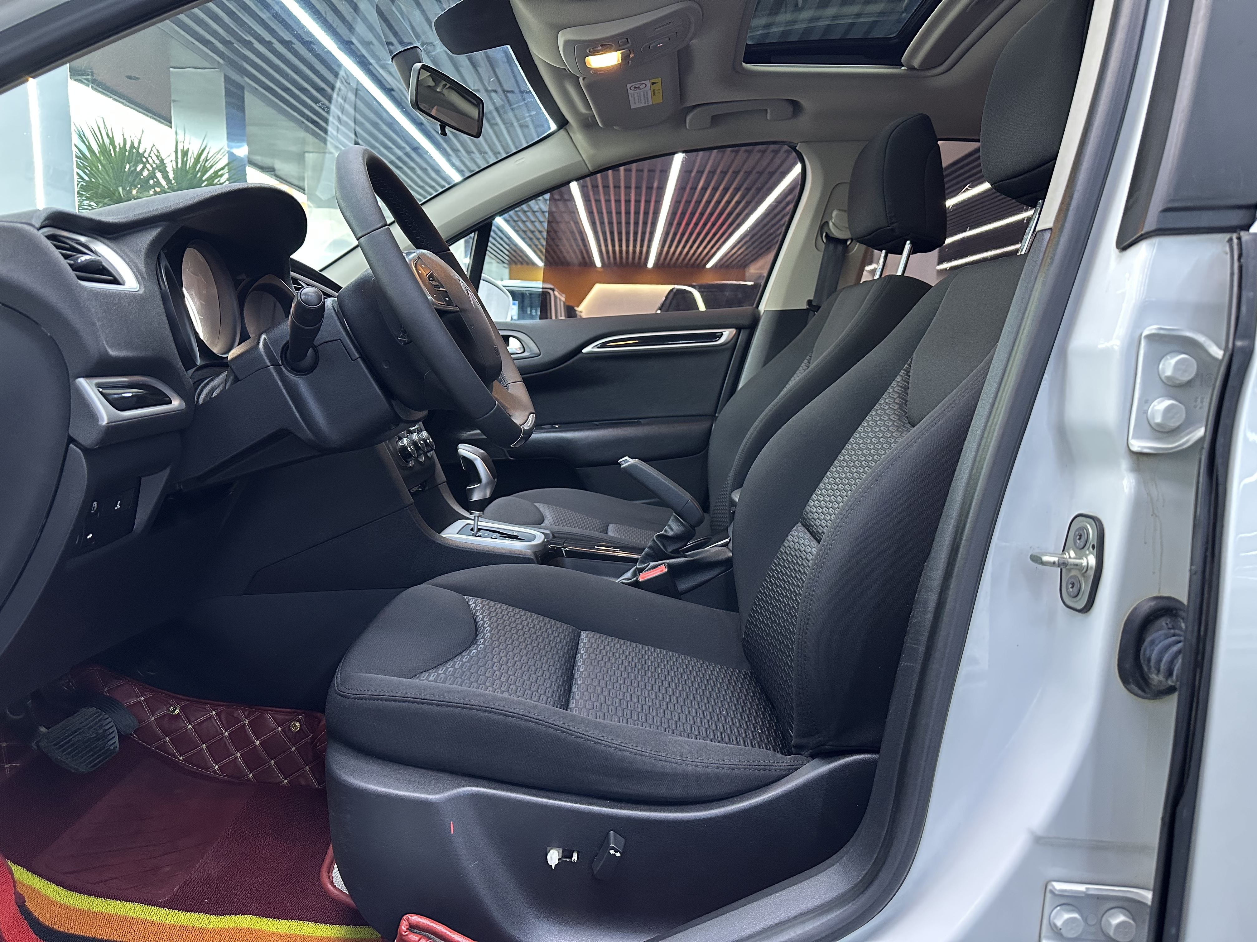 Citroen C4L 2016 imagem de carro #7