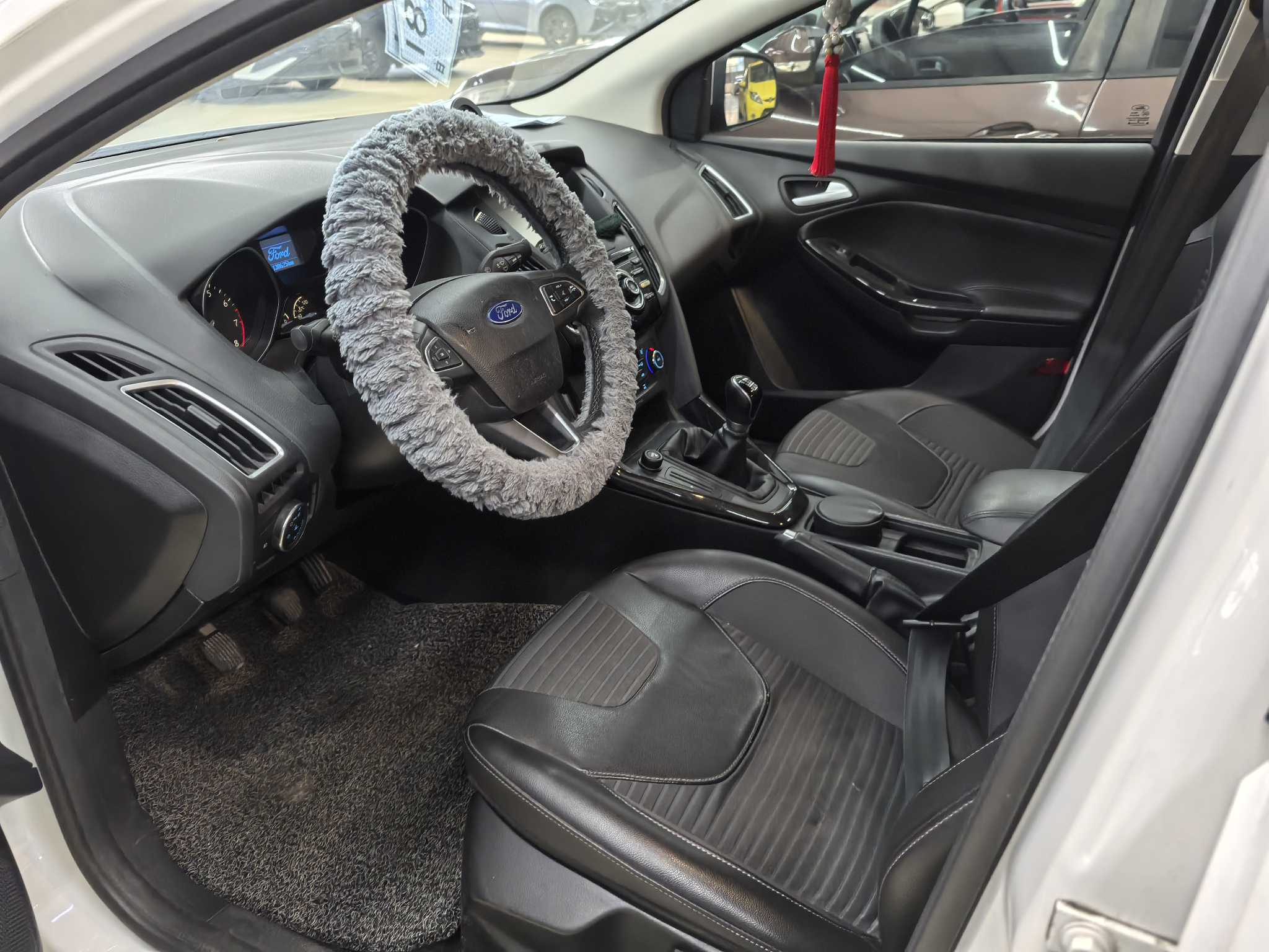 Ford Focus 2016 صورة سيارة #7