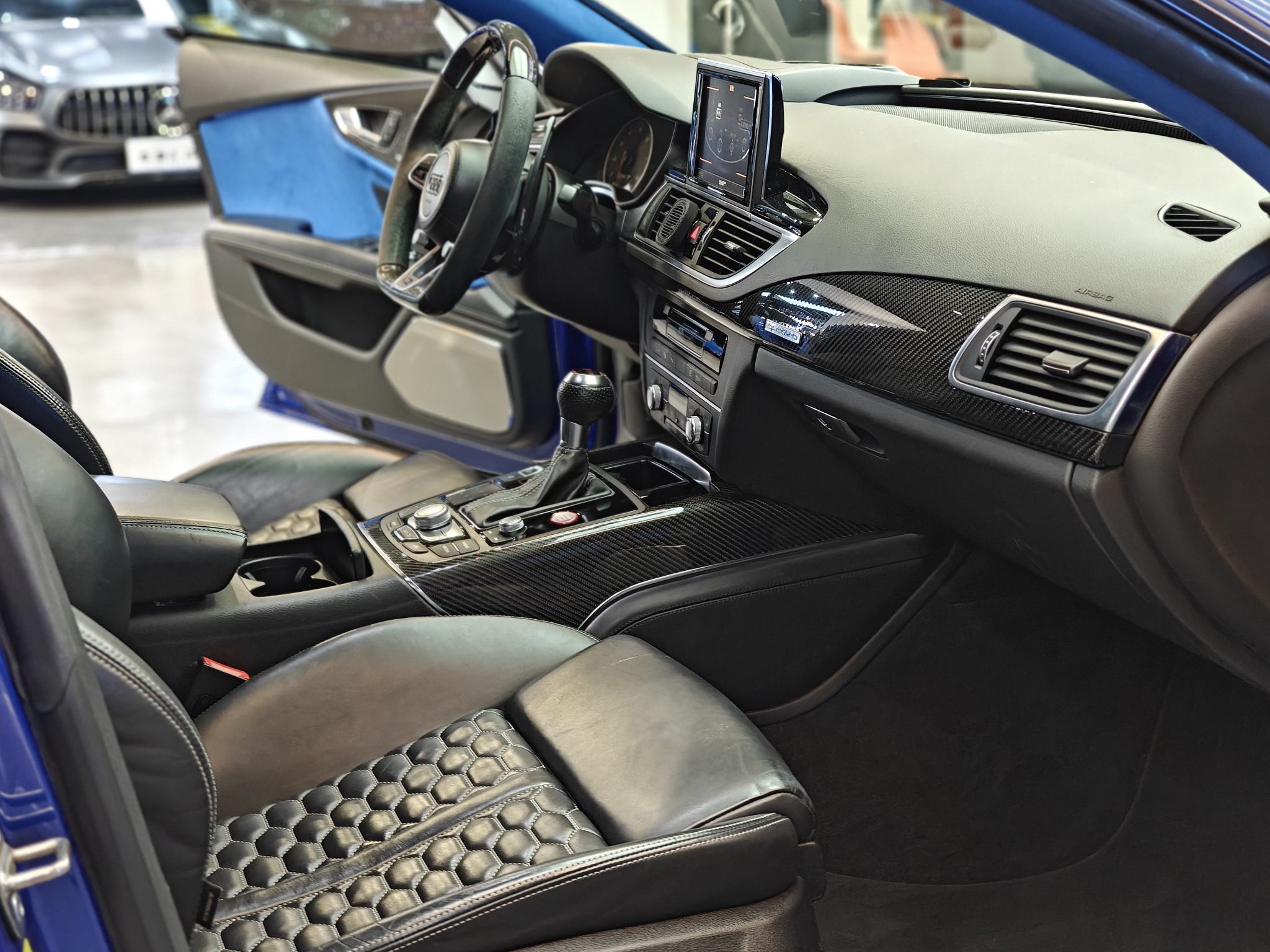 Audi RS 7 2017 car image #7