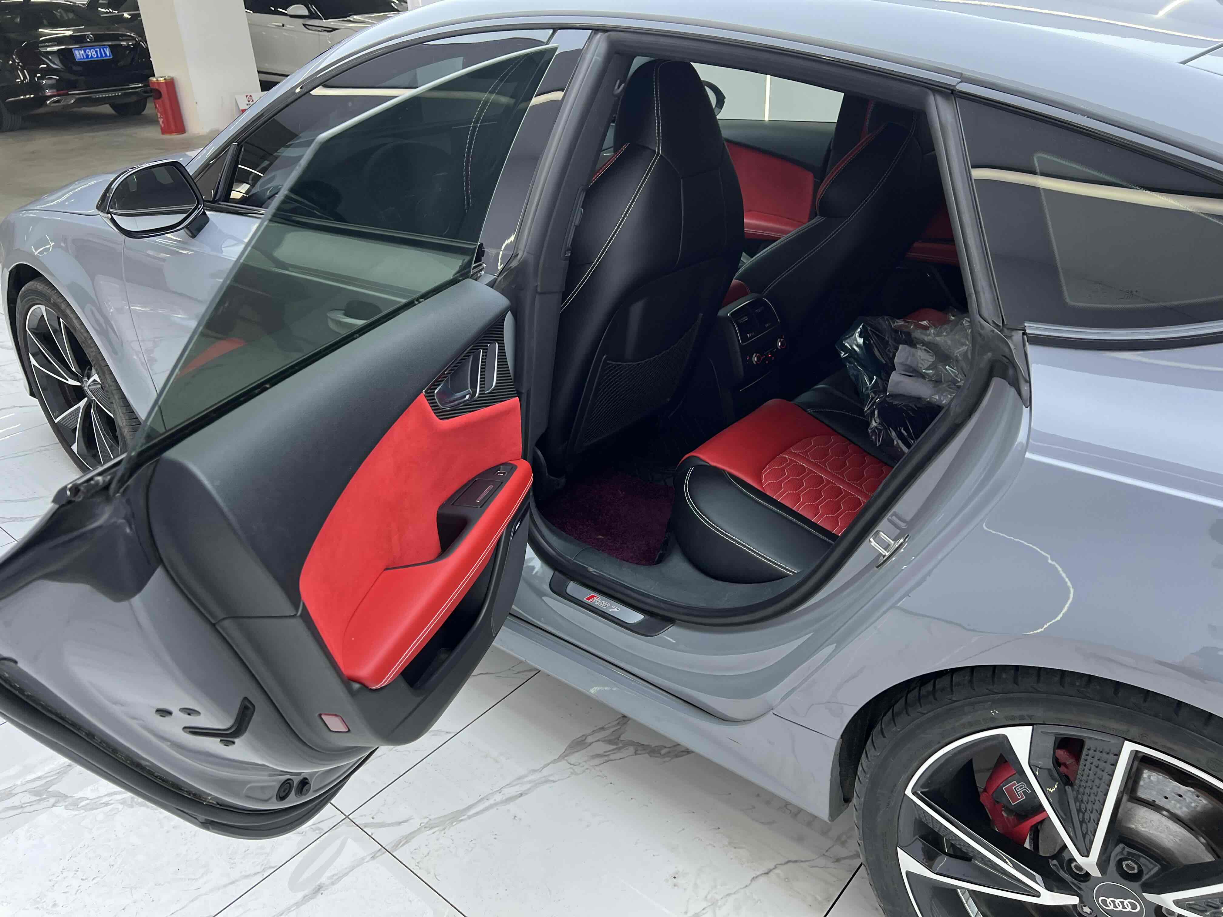 Audi RS 7 2018 car image #7