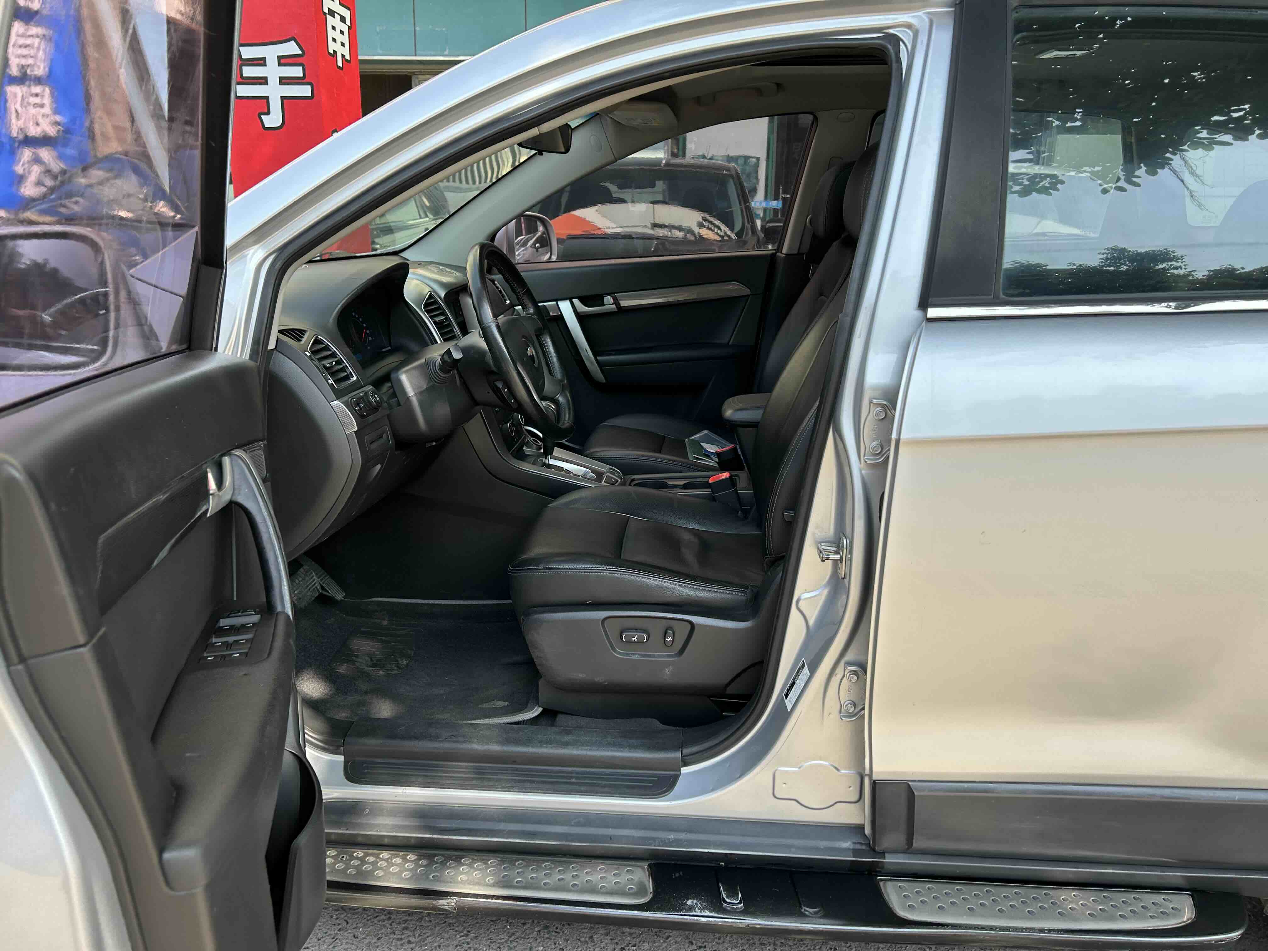 Chevrolet Captiva (Imported) 2011 car image #7