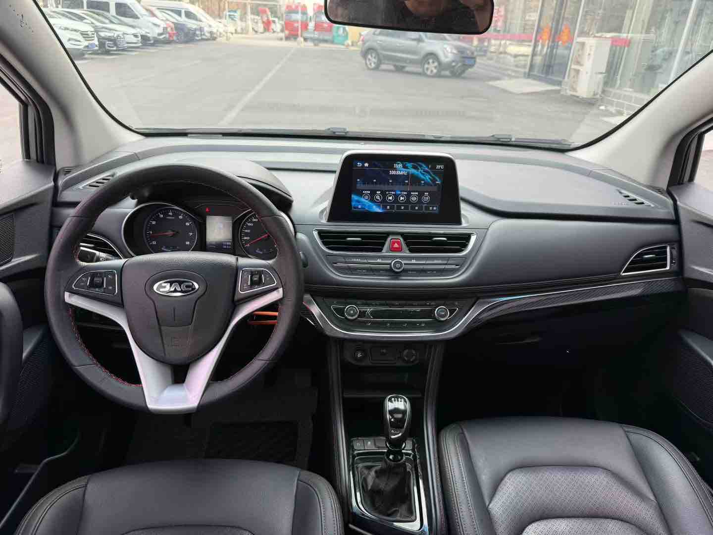 JAC 2017 imagem de carro #7