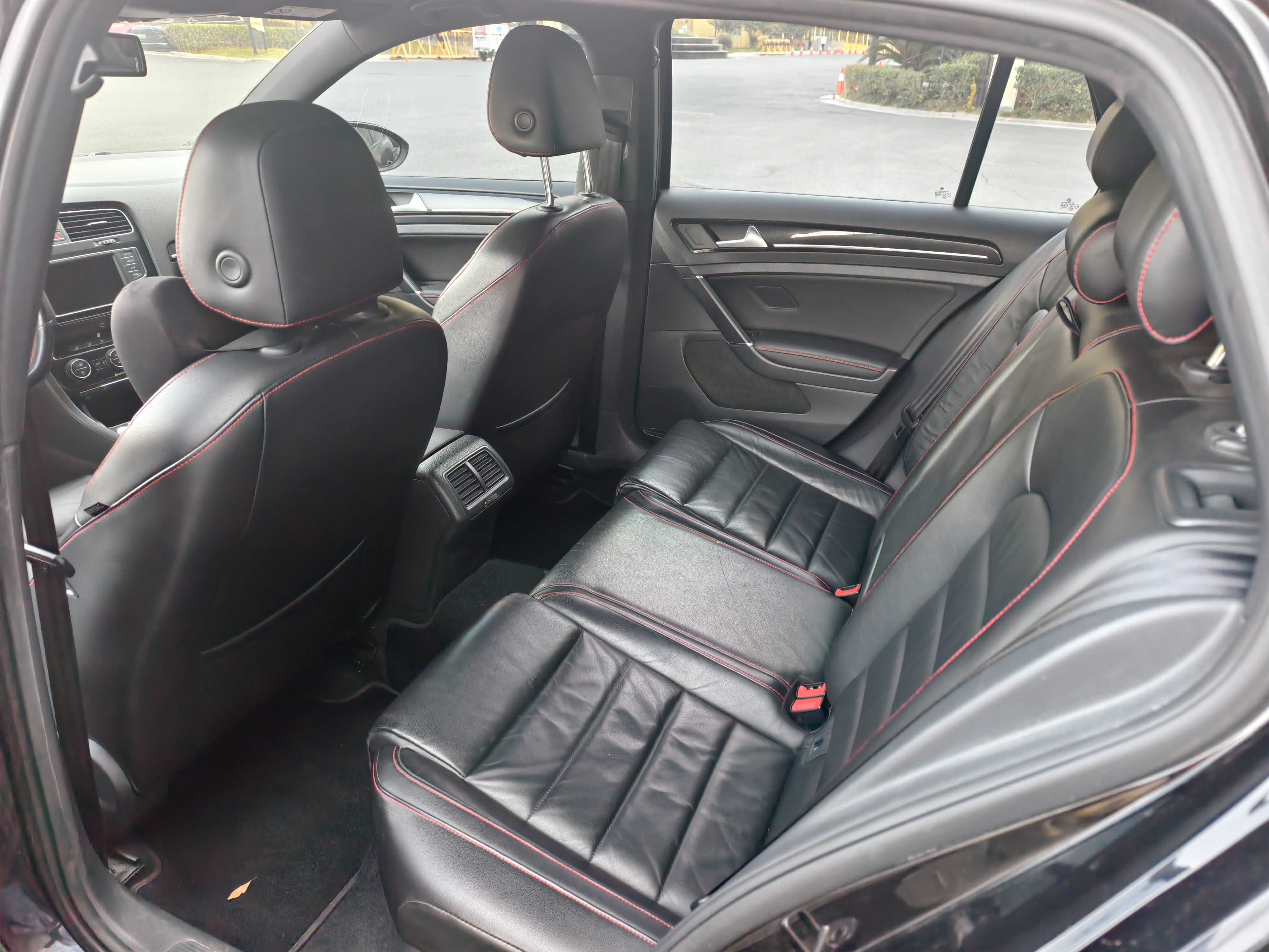 Volkswagen GolfGTI 2016 car image #7