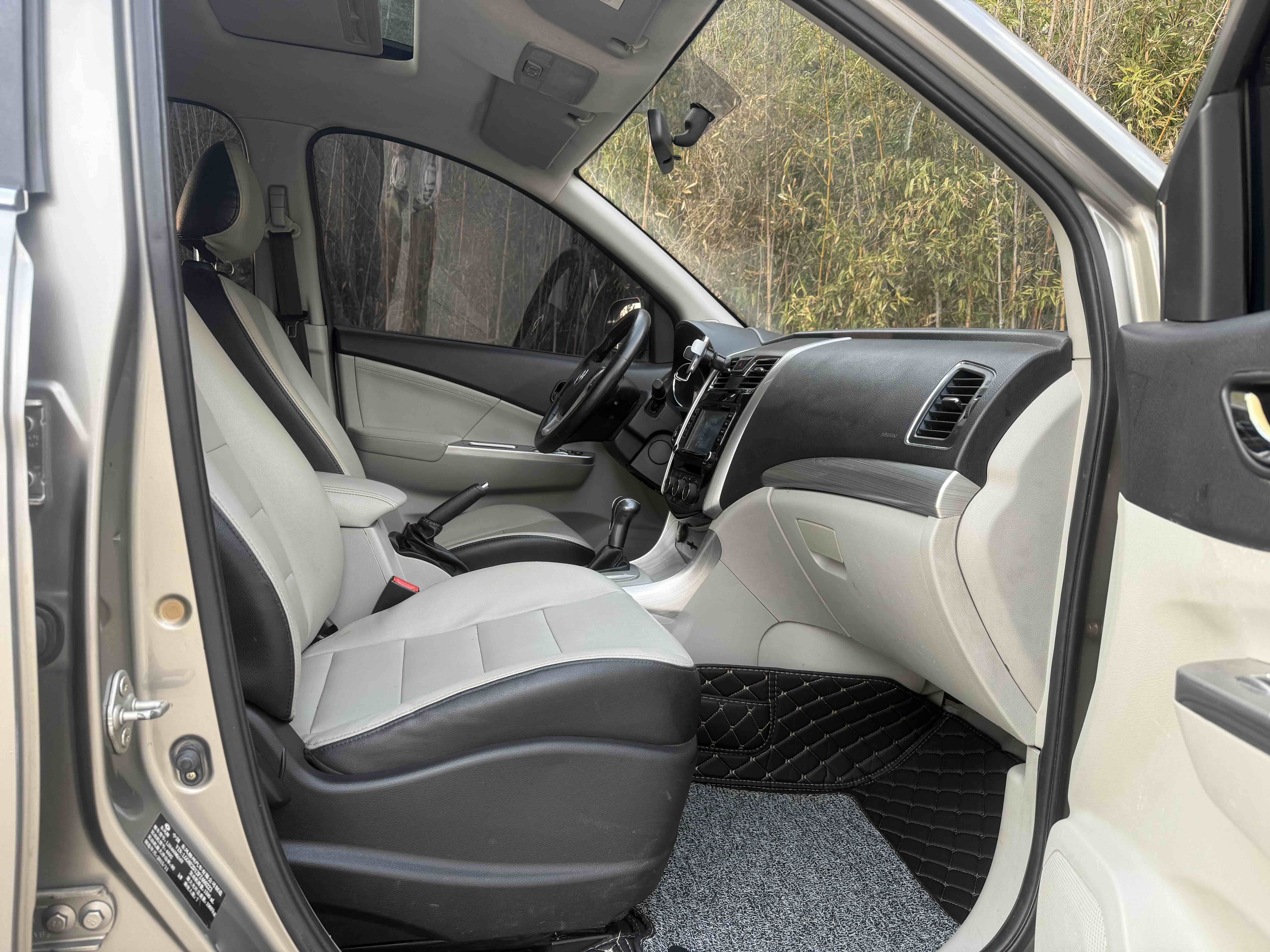 Forthing S500 2016 car image #7