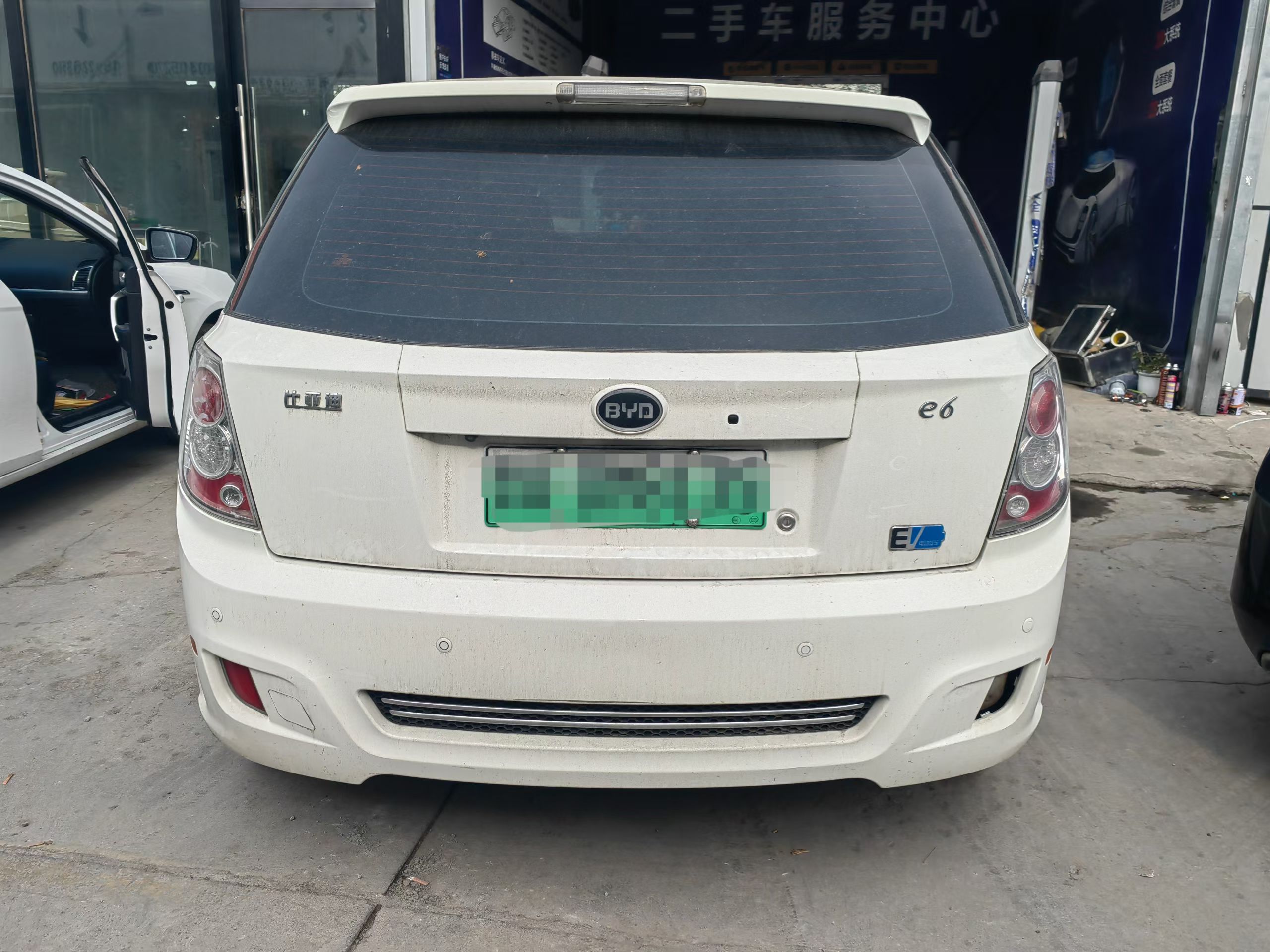 BYD e6 2016 #7 BYD e6 2016 car image #7