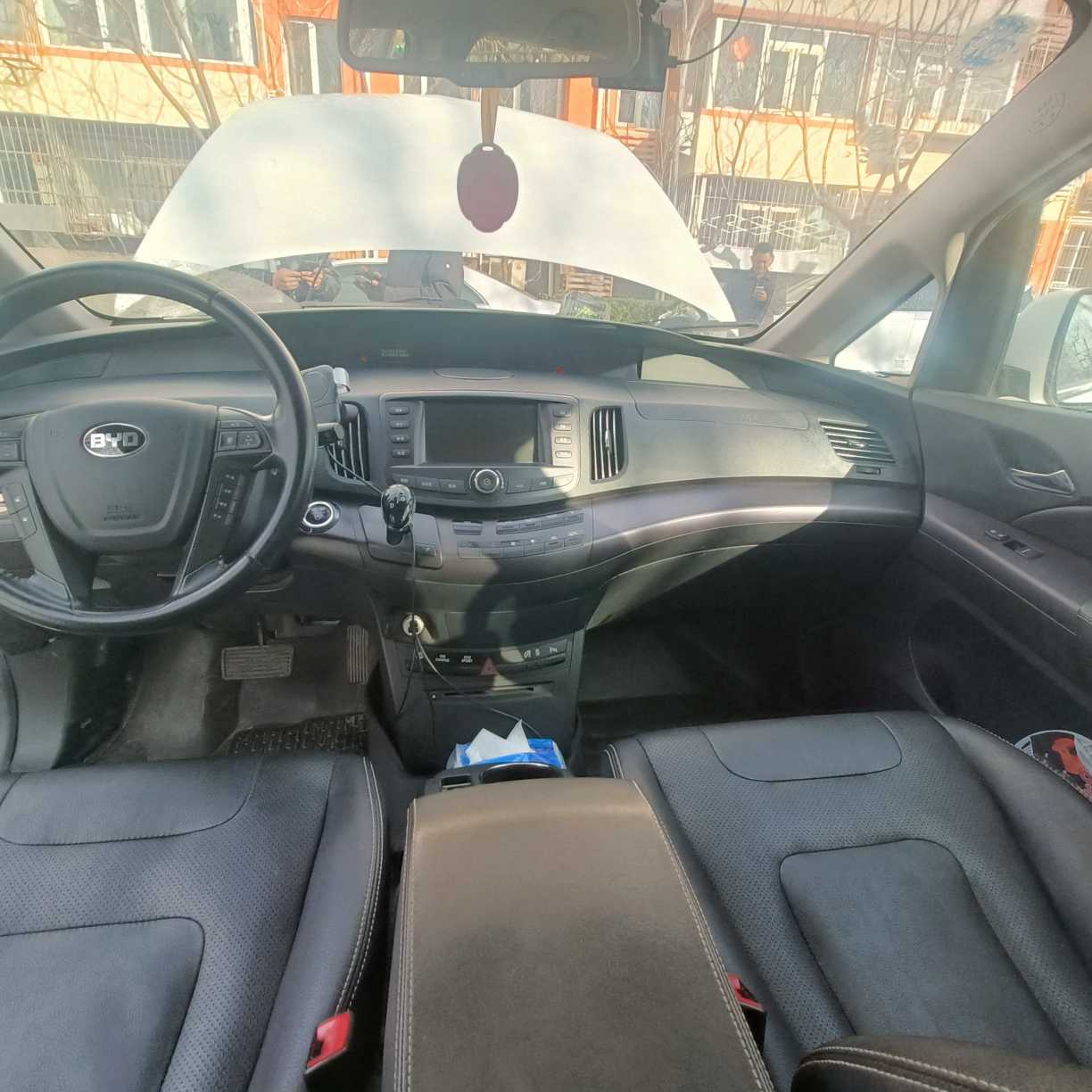 BYD e6 2016 #7 BYD e6 2016 car image #7