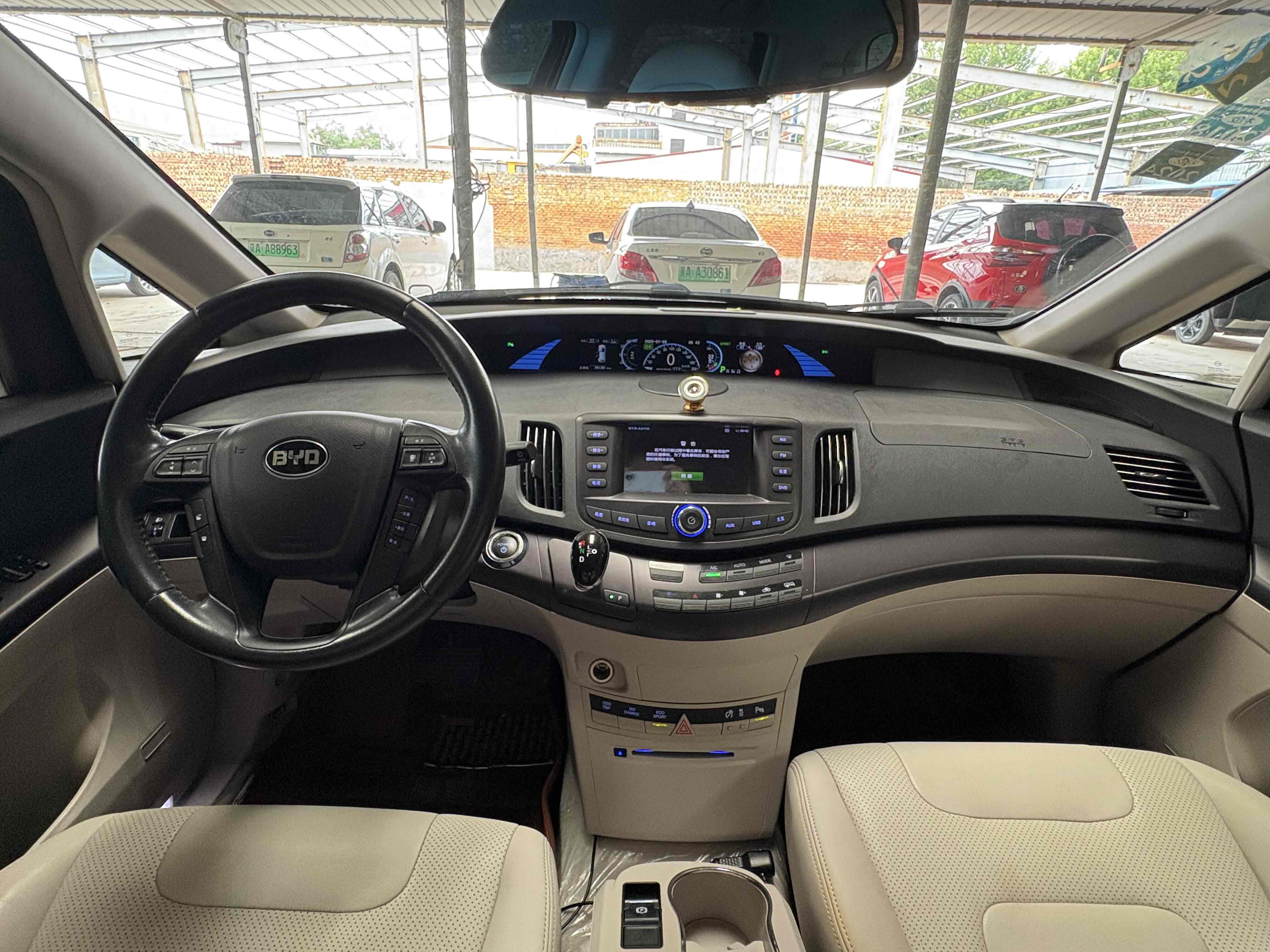 BYD e6 2016 #7 BYD e6 2016 car image #7