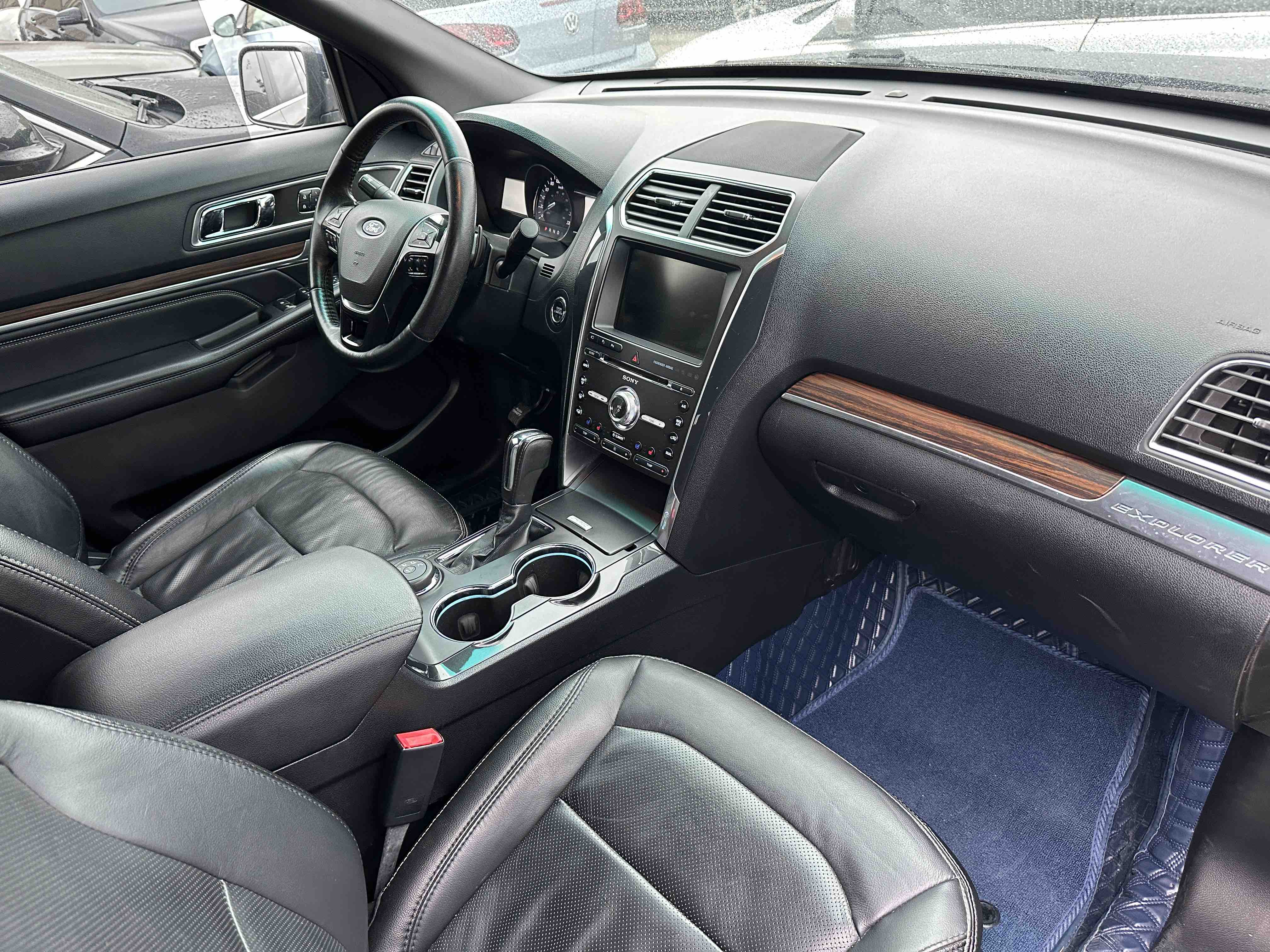 Ford Explorer (Imported) 2016 car image #7