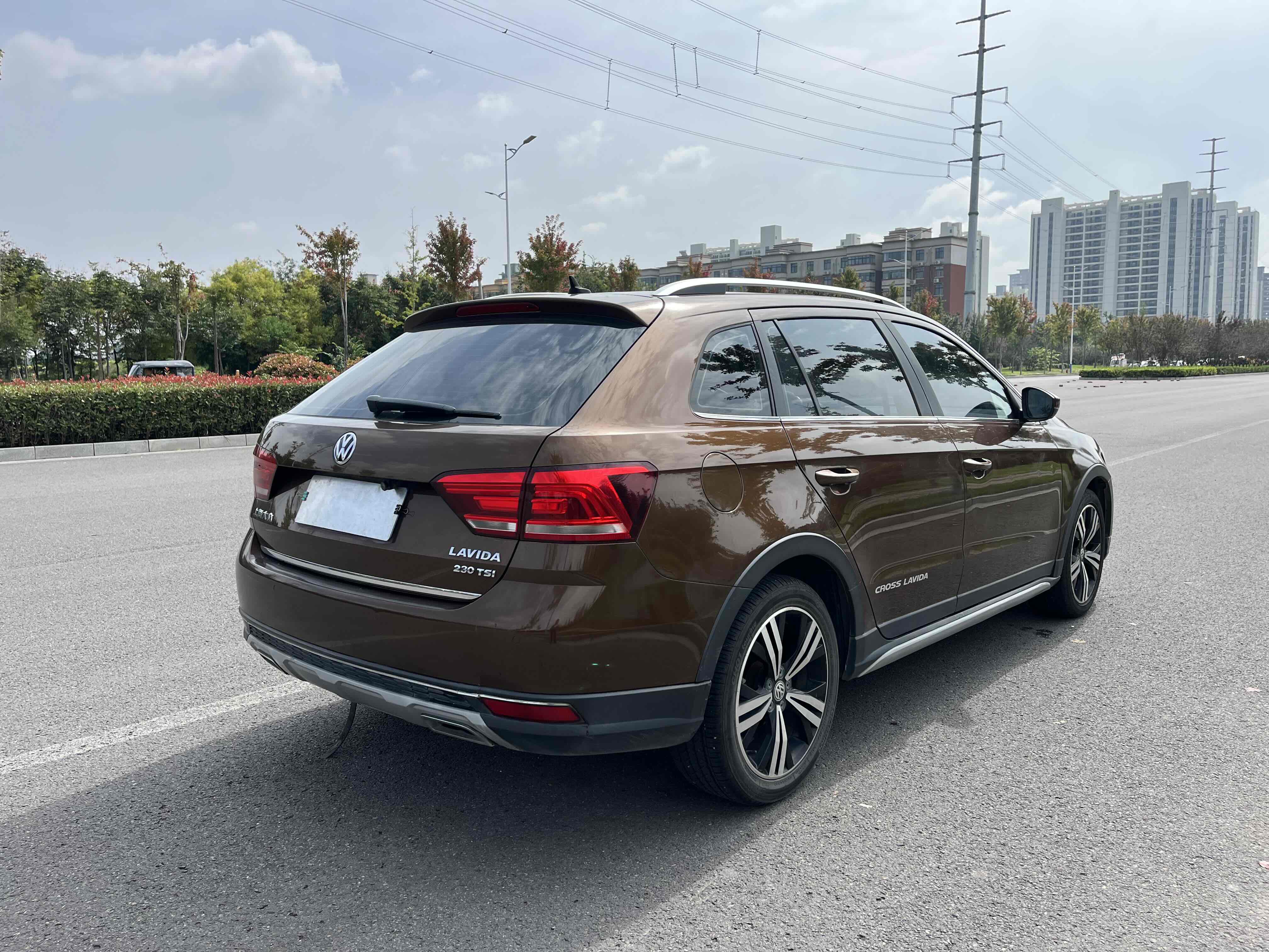 Volkswagen Cross Lavida 2016 immagine di auto #7