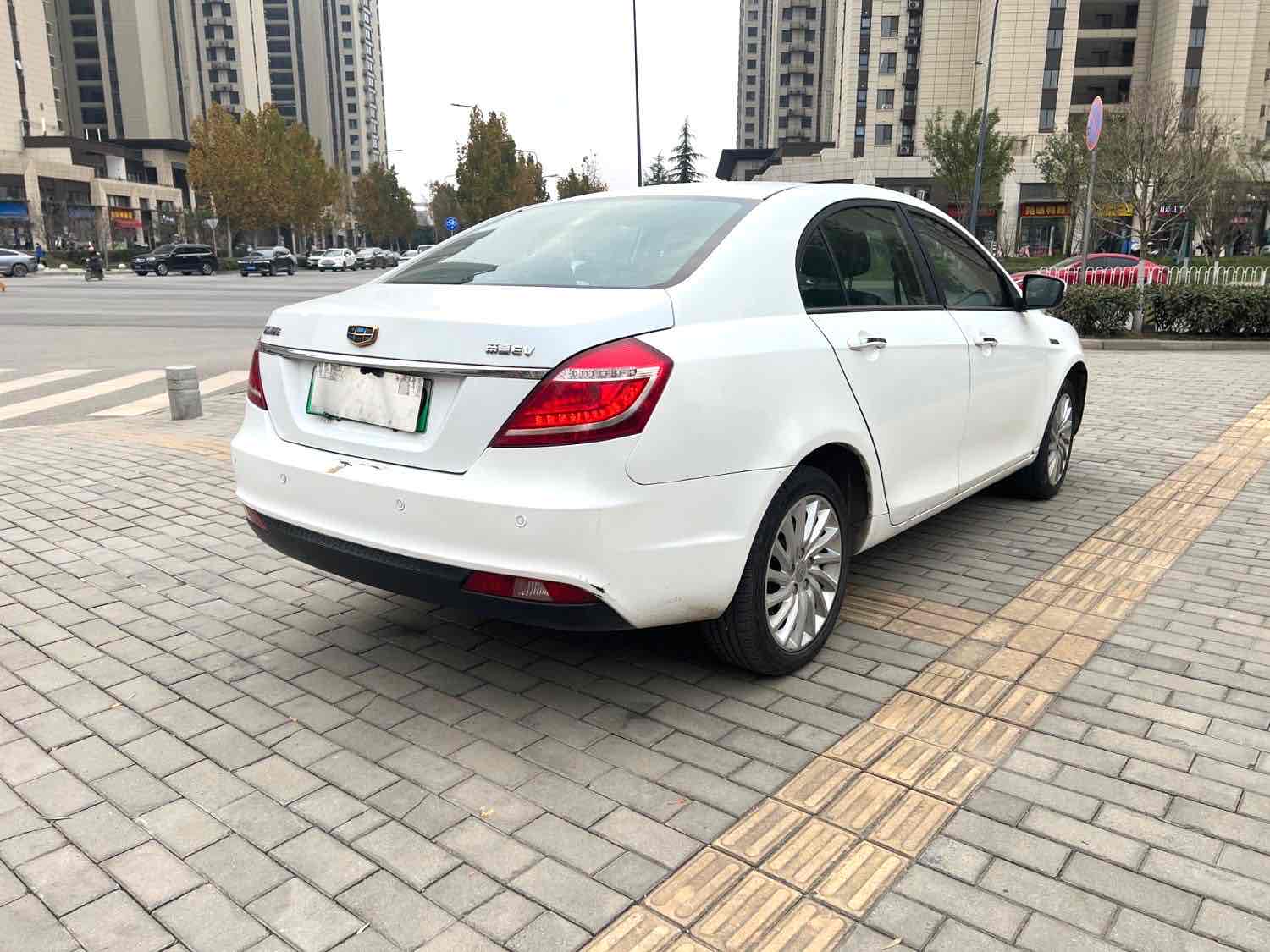 GEELY Emgrand New Energy 2017 #7 GEELY Emgrand New Energy 2017 car image #7