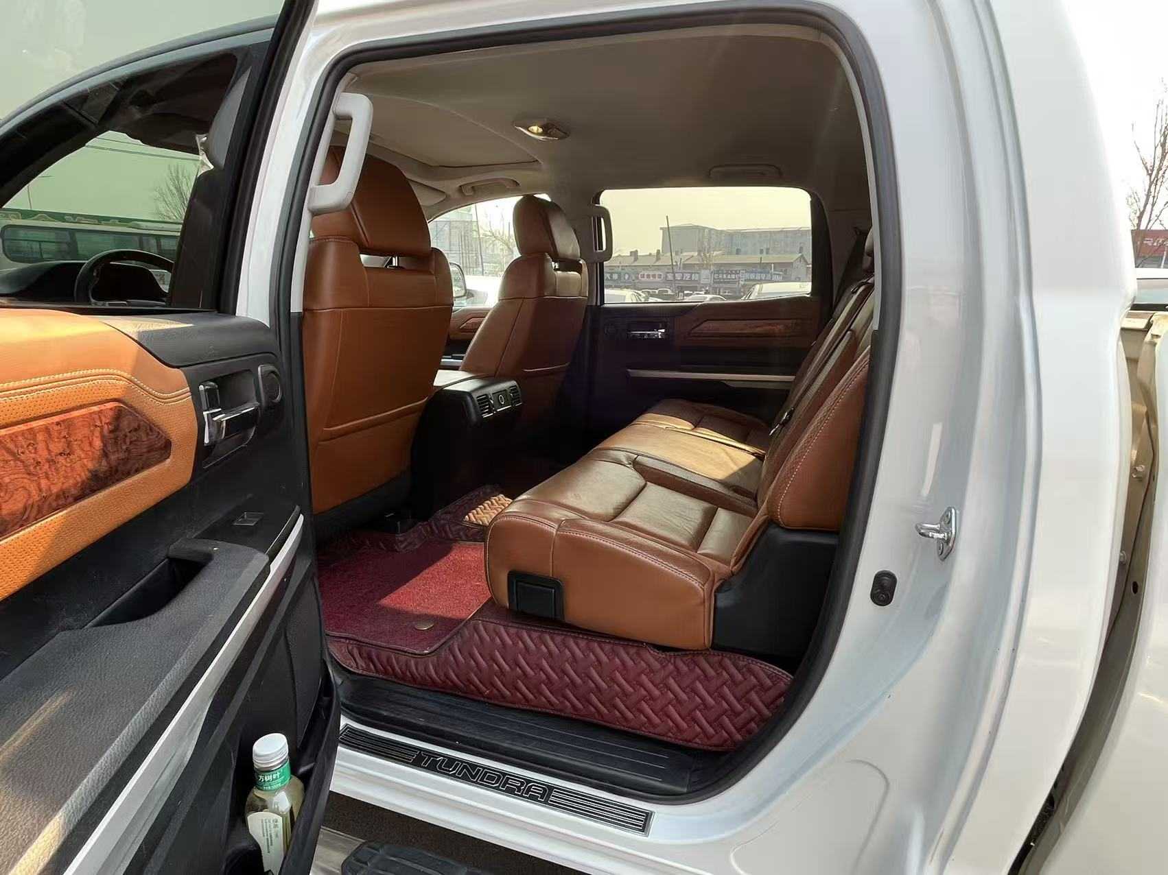 Toyota Tundra 2015 car image #7