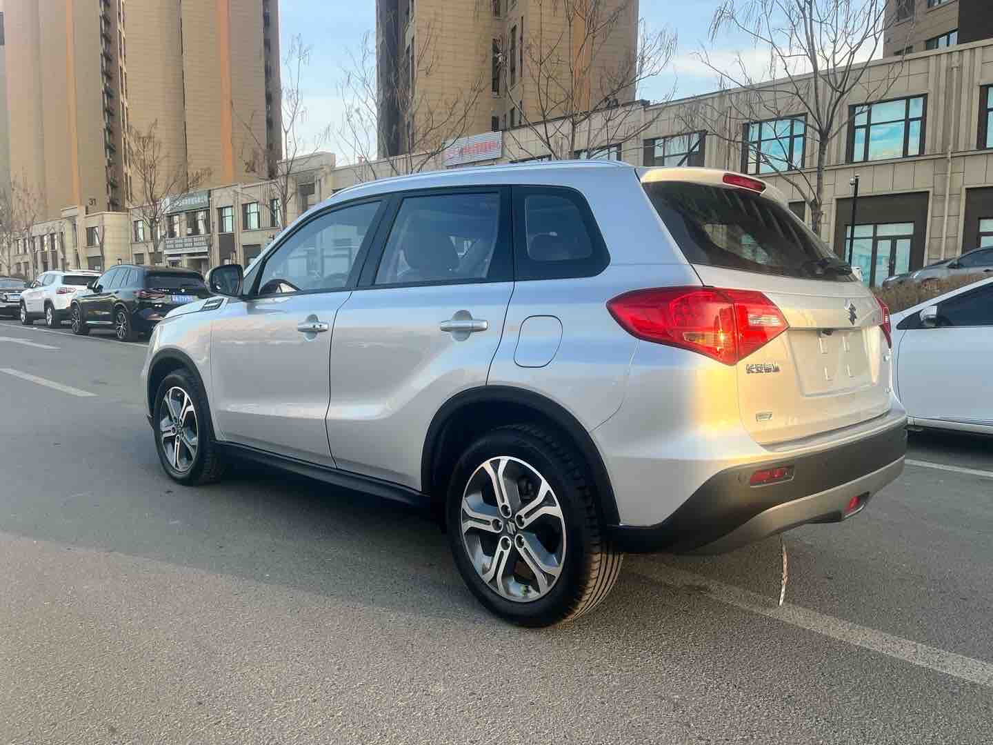 Suzuki Vitara 2017 изображение автомобиля #7