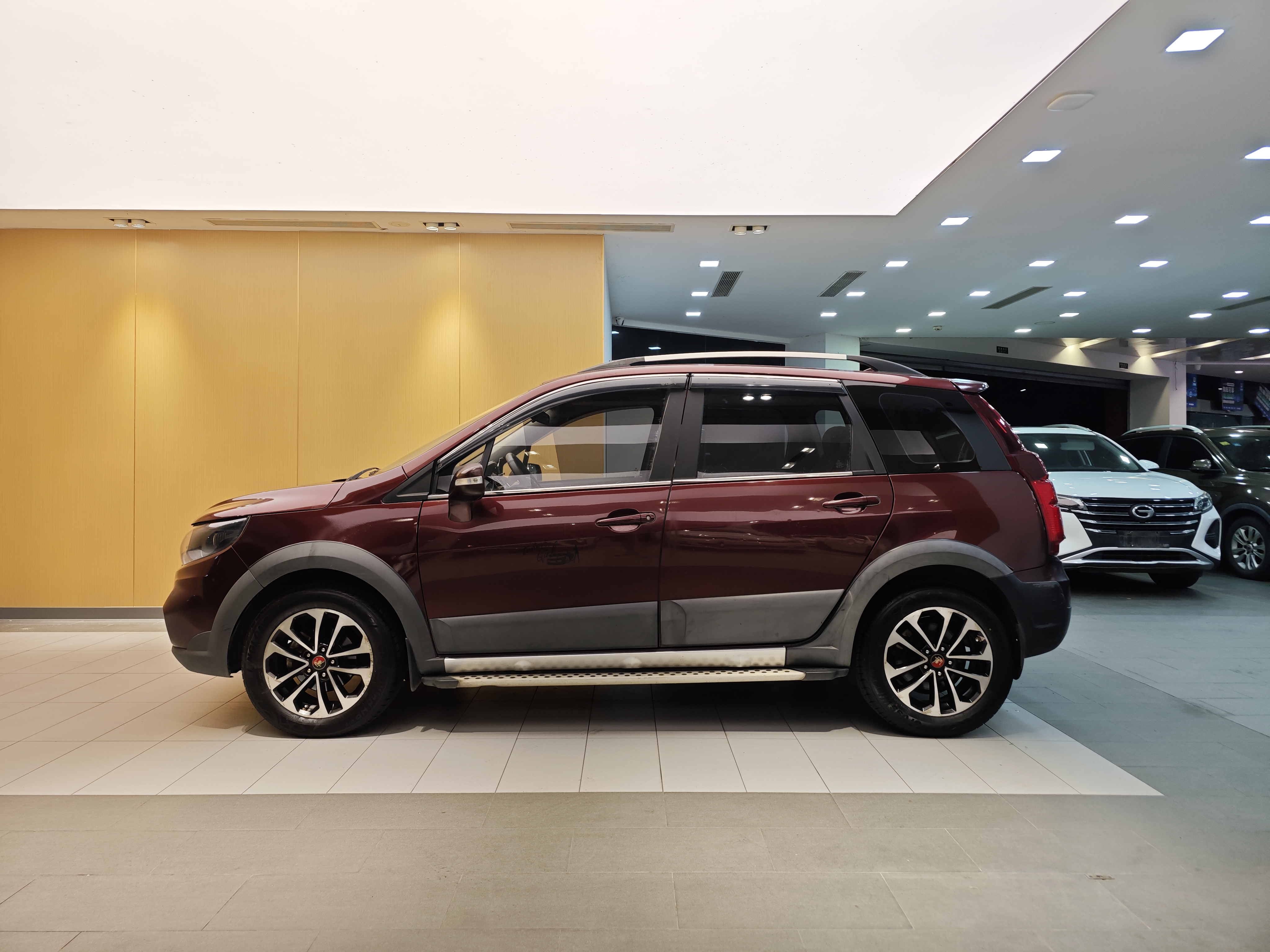 Forthing JOYEAR X5 2016 imagen de coche #7