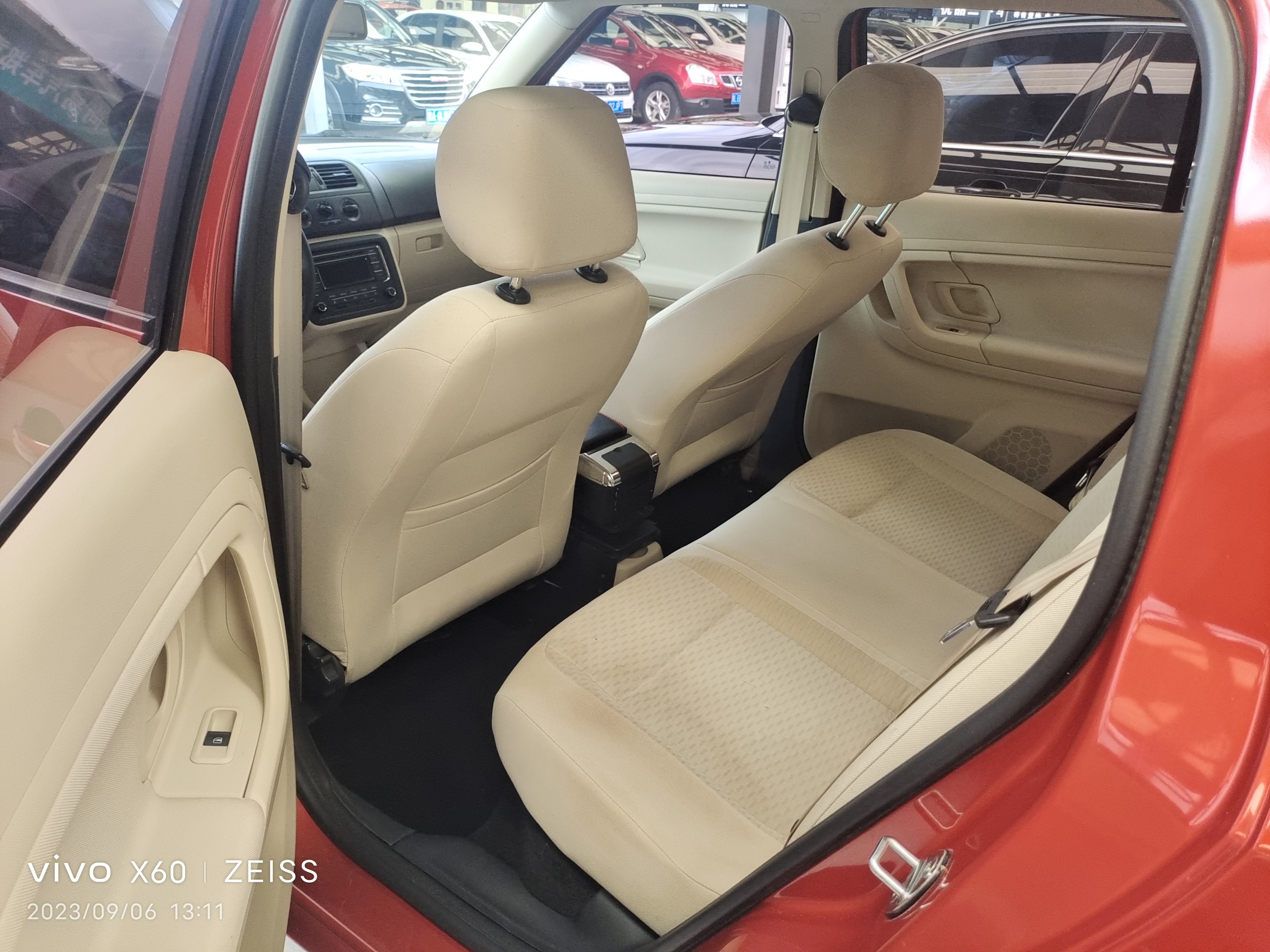 Skoda Fabia 2014 immagine di auto #7