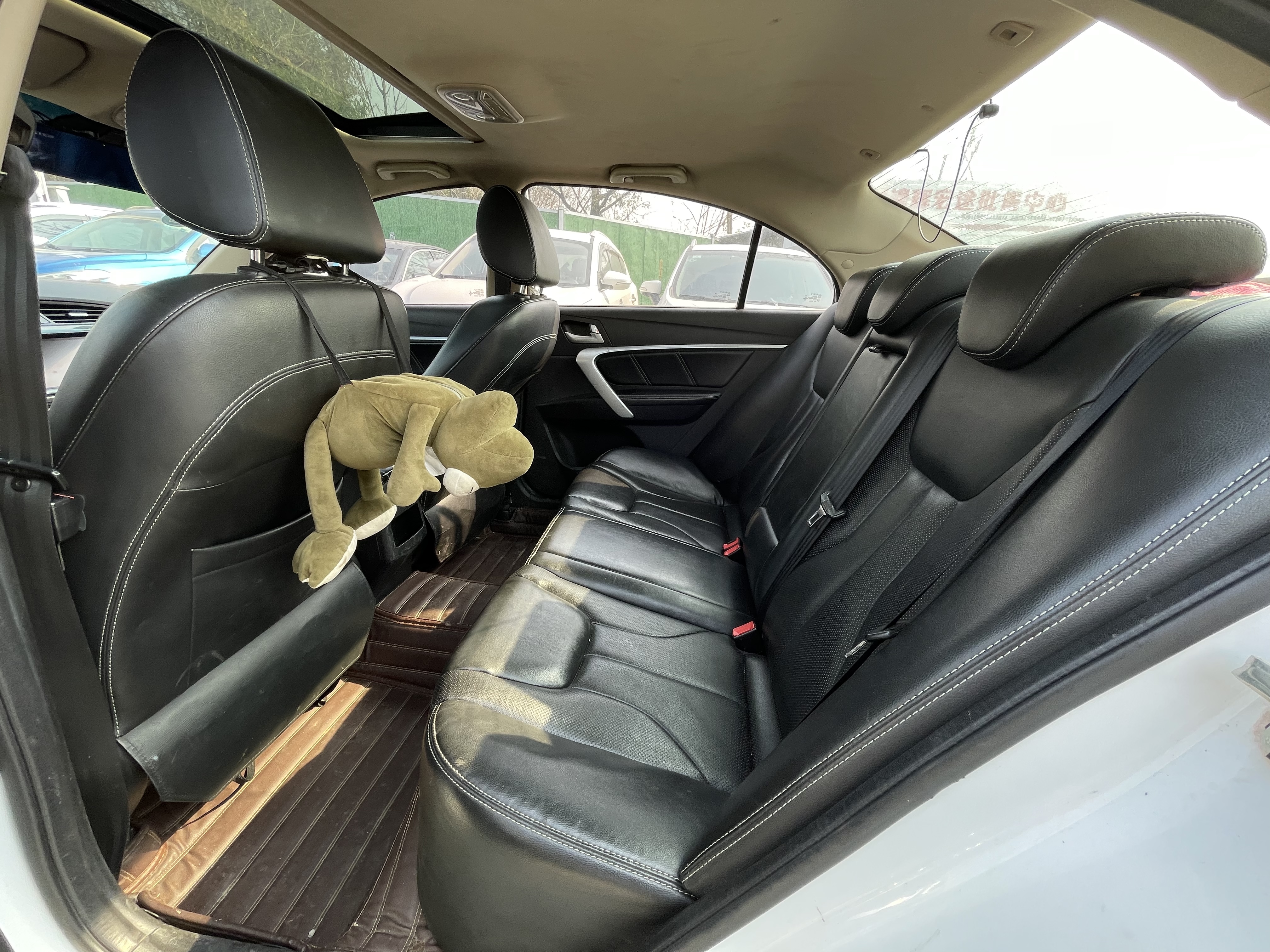 GEELY Emgrand 2017 car image #7