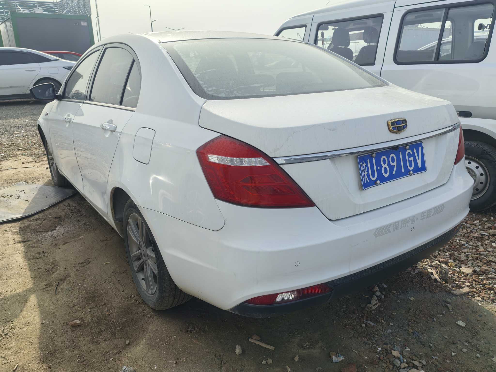 Emgrand 2017 #7 Emgrand 2017 car image #7